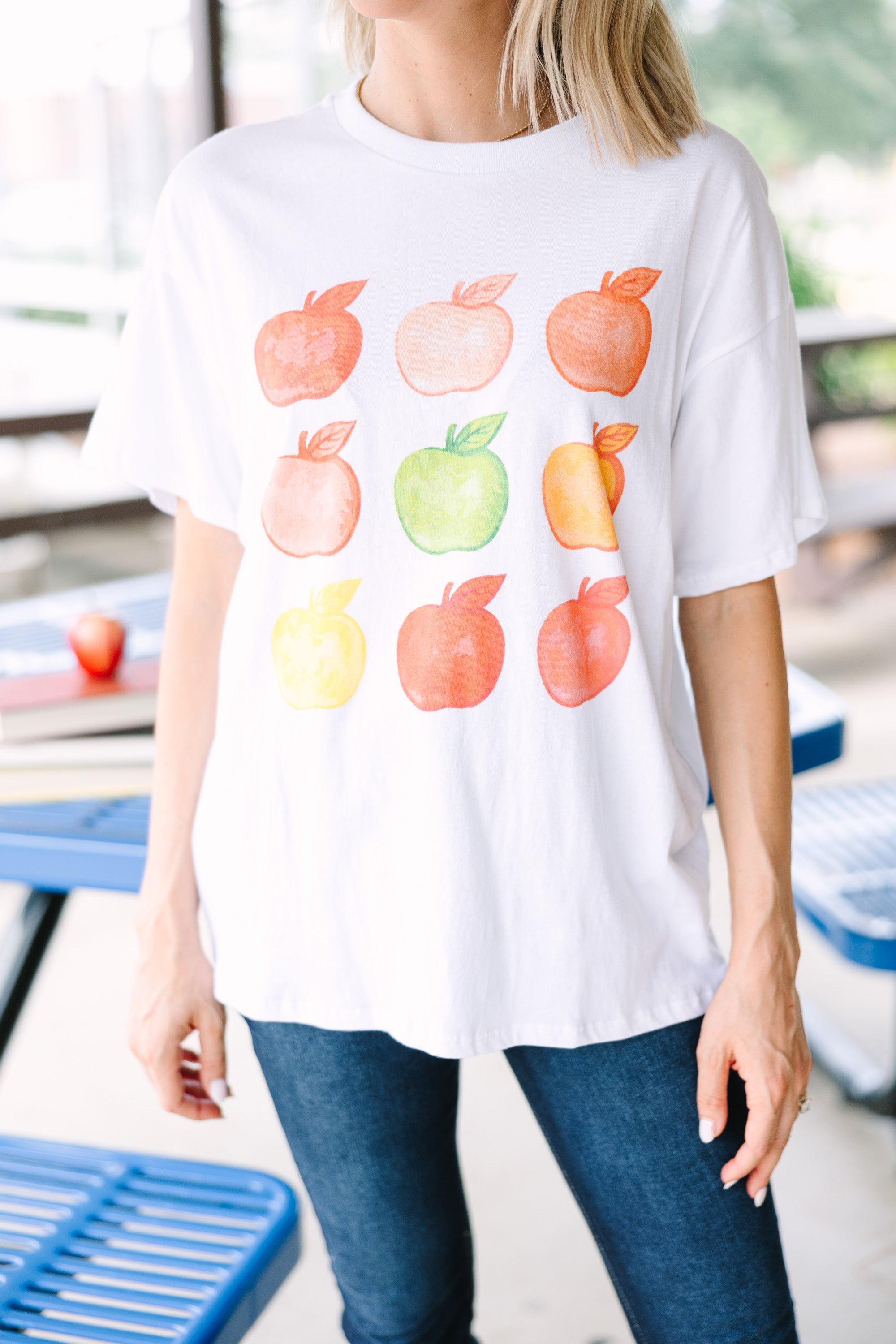 Adorable Apple White Graphic Tee - Must - Have for School