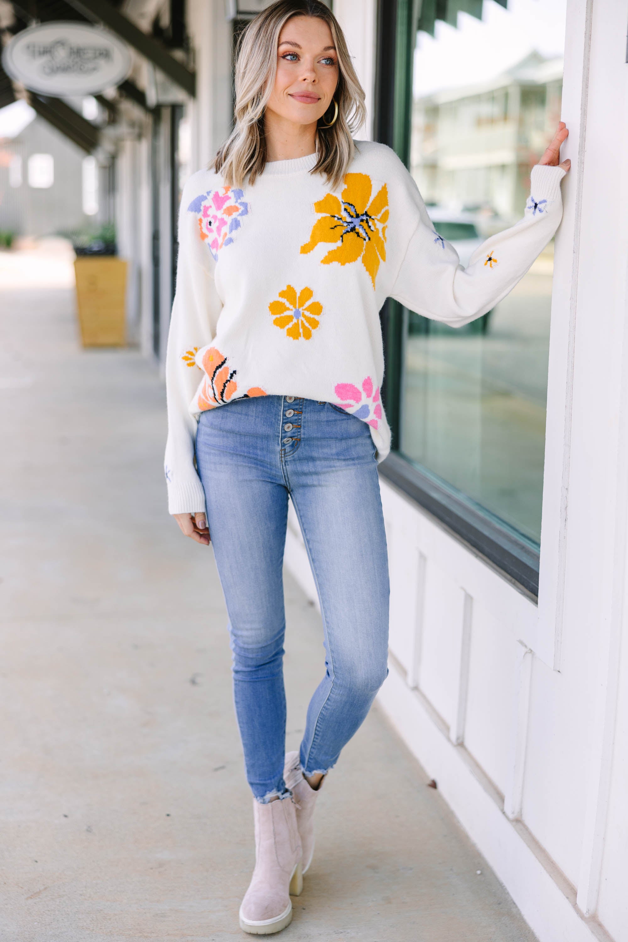 Gorgeous Ivory White Floral Sweater - A Must-Have!
