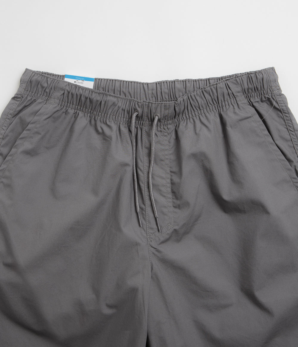 Columbia City Grey Washed Out Easy Shorts - A Must-Have!