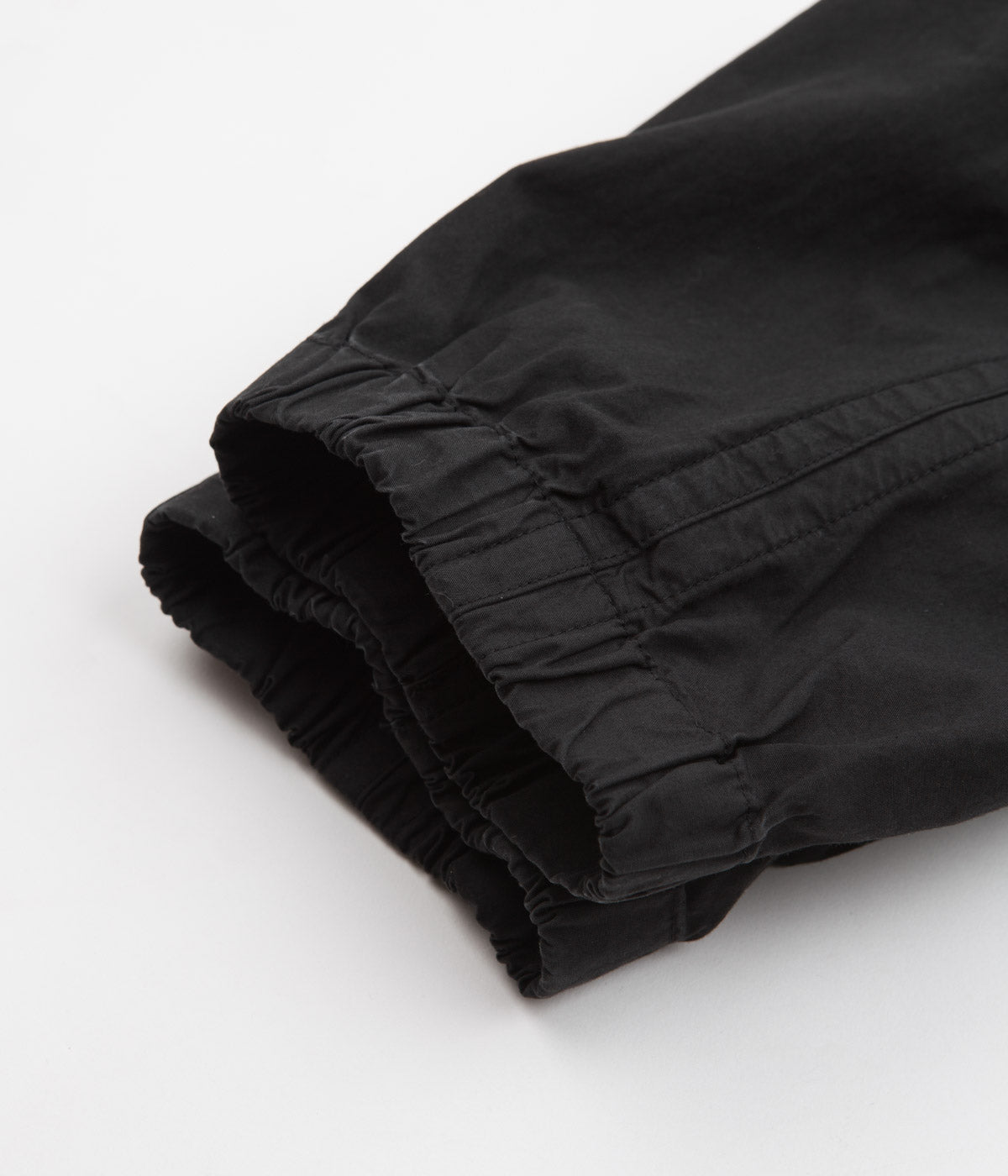 Carhartt Black Bermuda Utility Pants - A Must-Have!