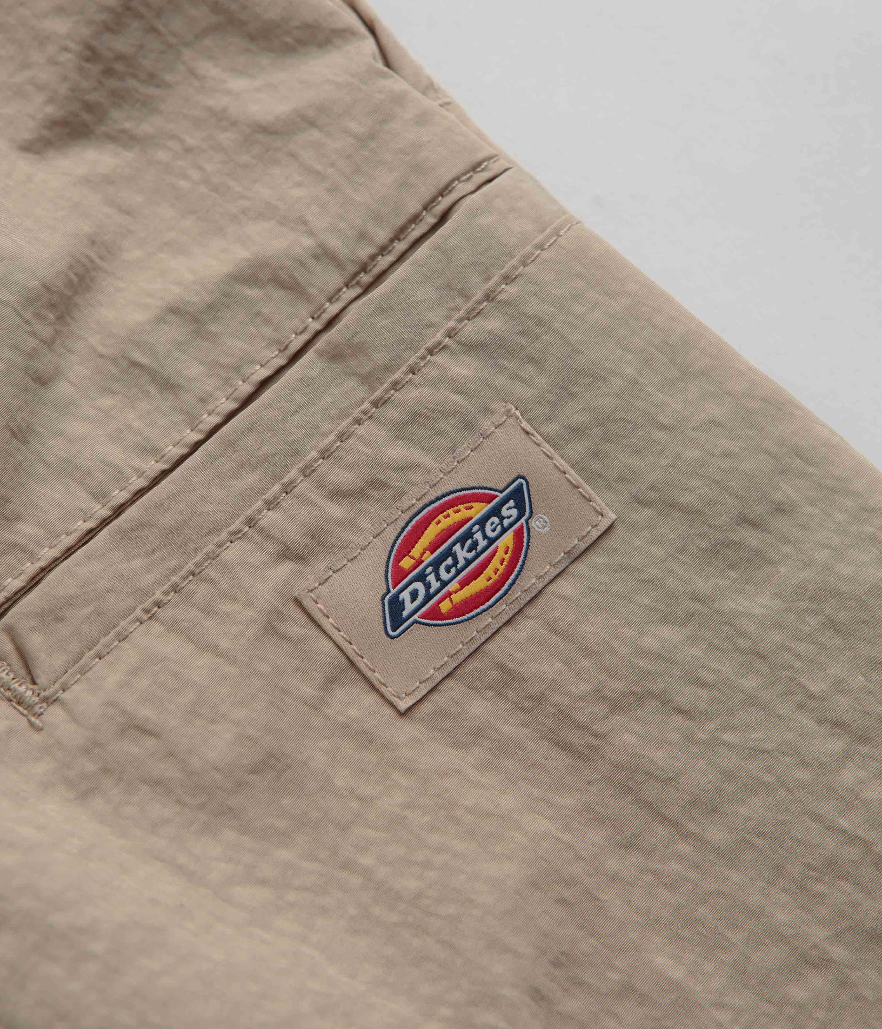 Dickies Fincastle Sandstone Shorts - Unbeatable Style!