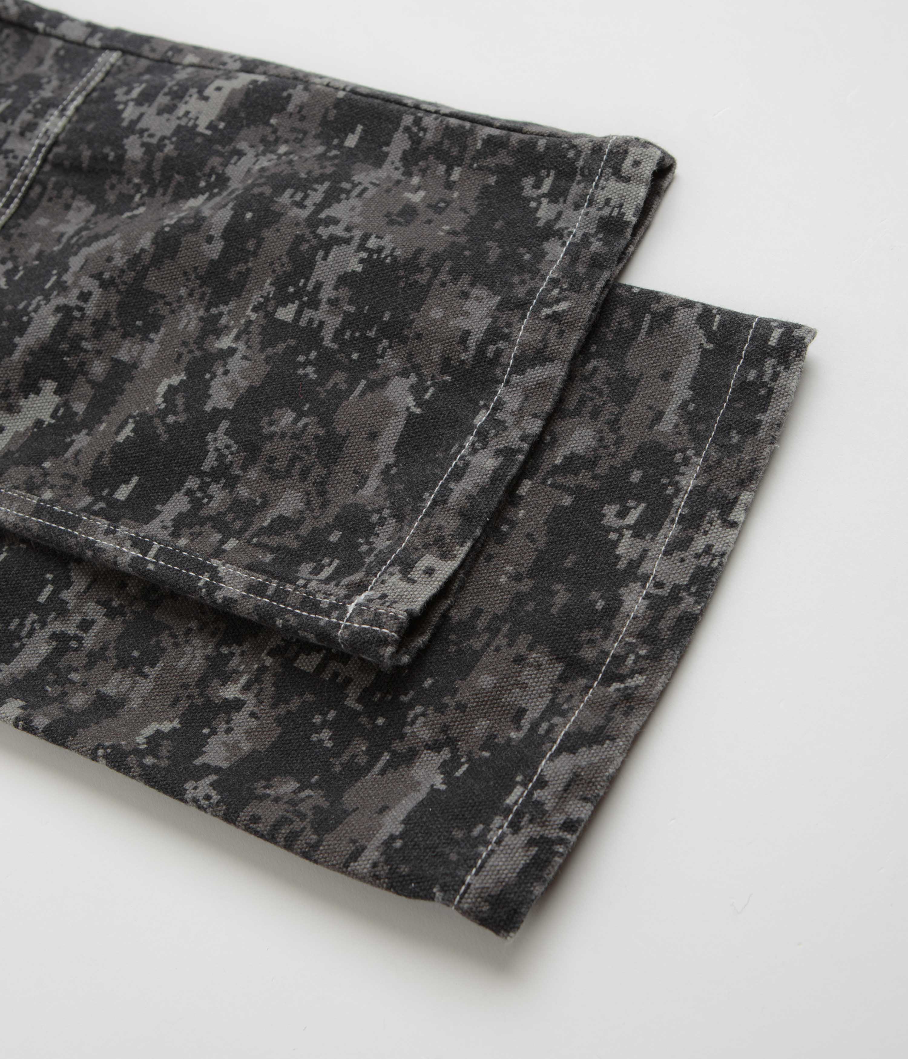 Butter Goods Dark Digital Camo Work Pants - A Must-Have!