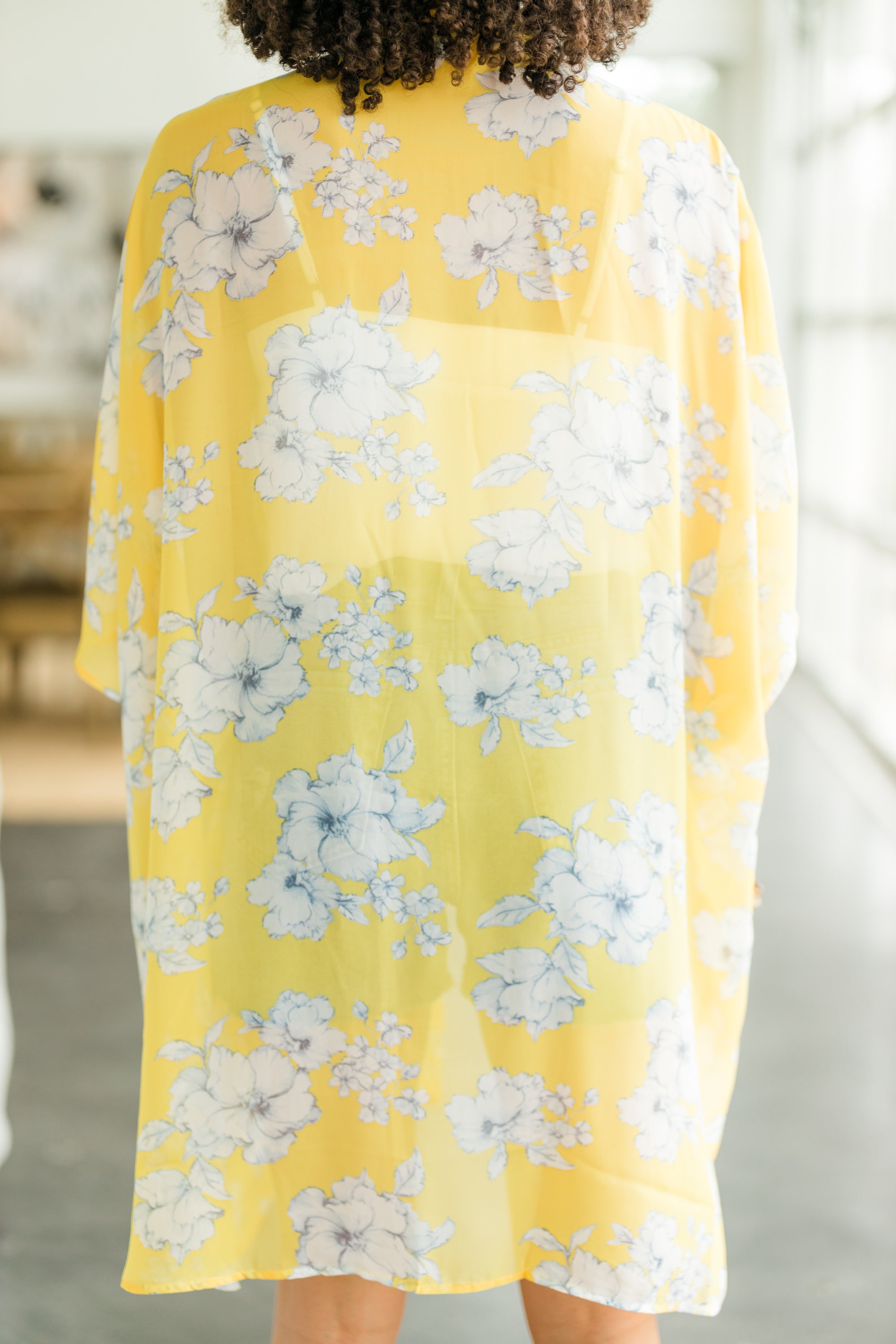 Stunning Yellow Floral Kimono - A Summer Must-Have!