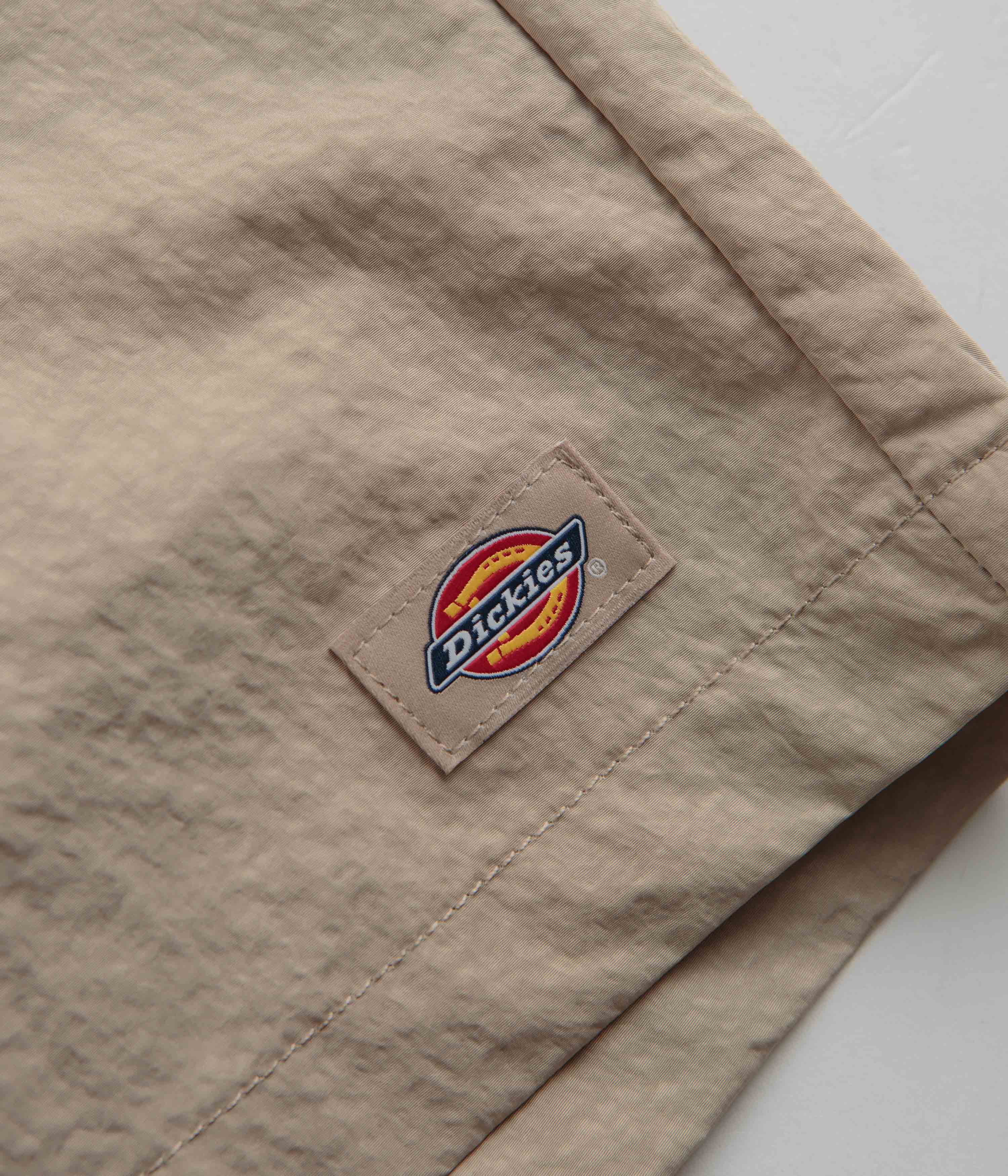 Dickies Fincastle Sandstone Shorts - Unbeatable Style!