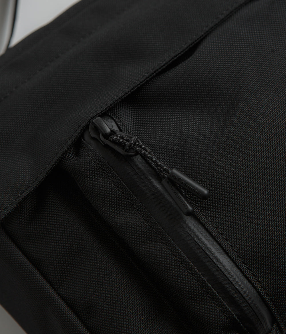 Columbia Street Transit Black Side Bag - Stylish and Functional!