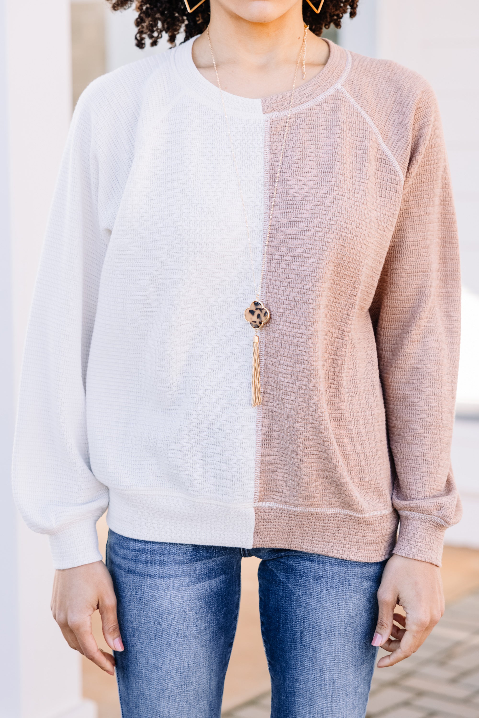 Gotta Grab This Cream White Colorblock Sweater Now!