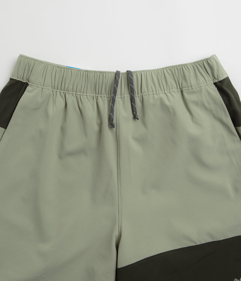 Columbia Adventure-Ready Color Block Hiking Shorts - Safari / Greenscape