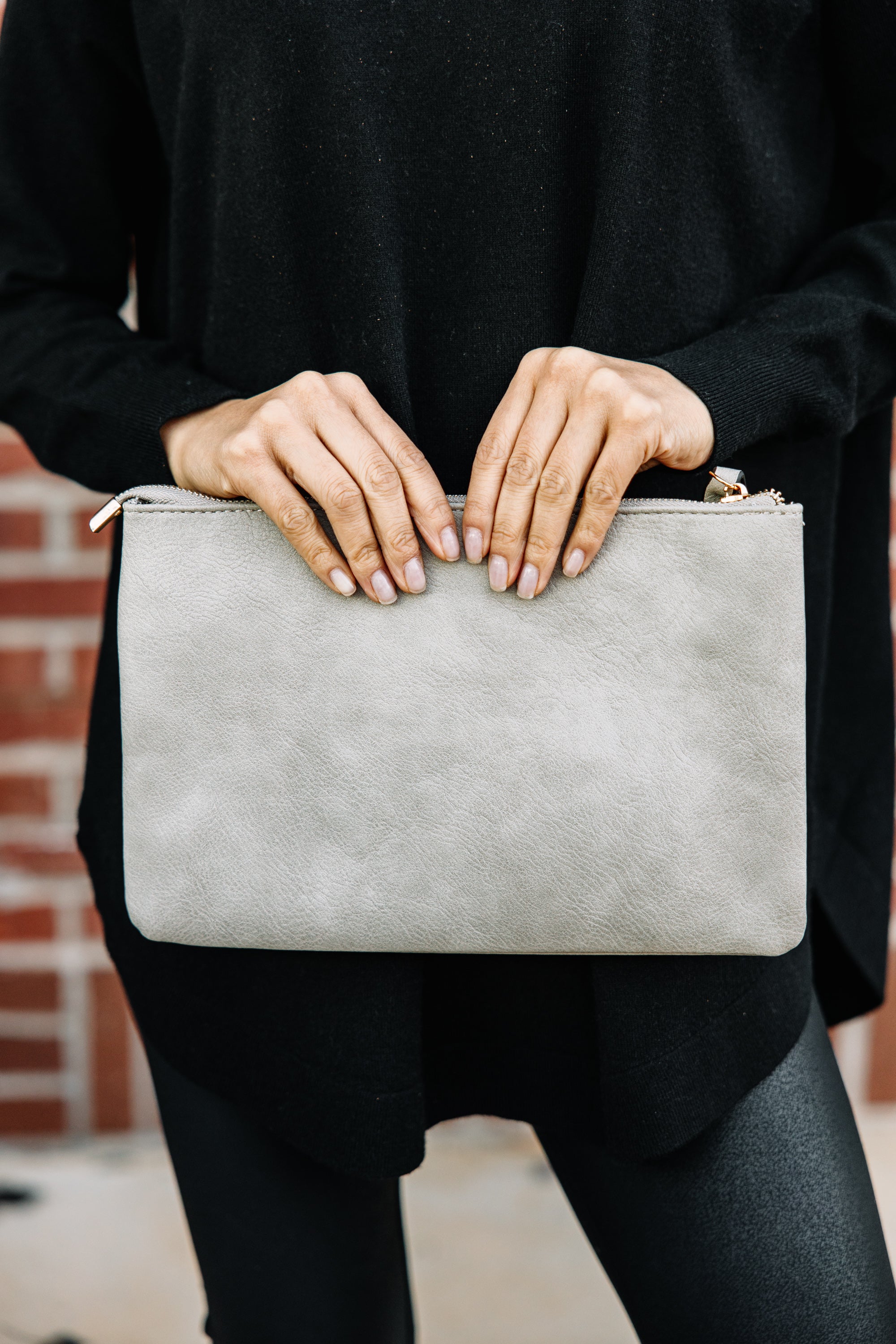 Stylish All-In-Favor Gray Purse - A Must-Have!