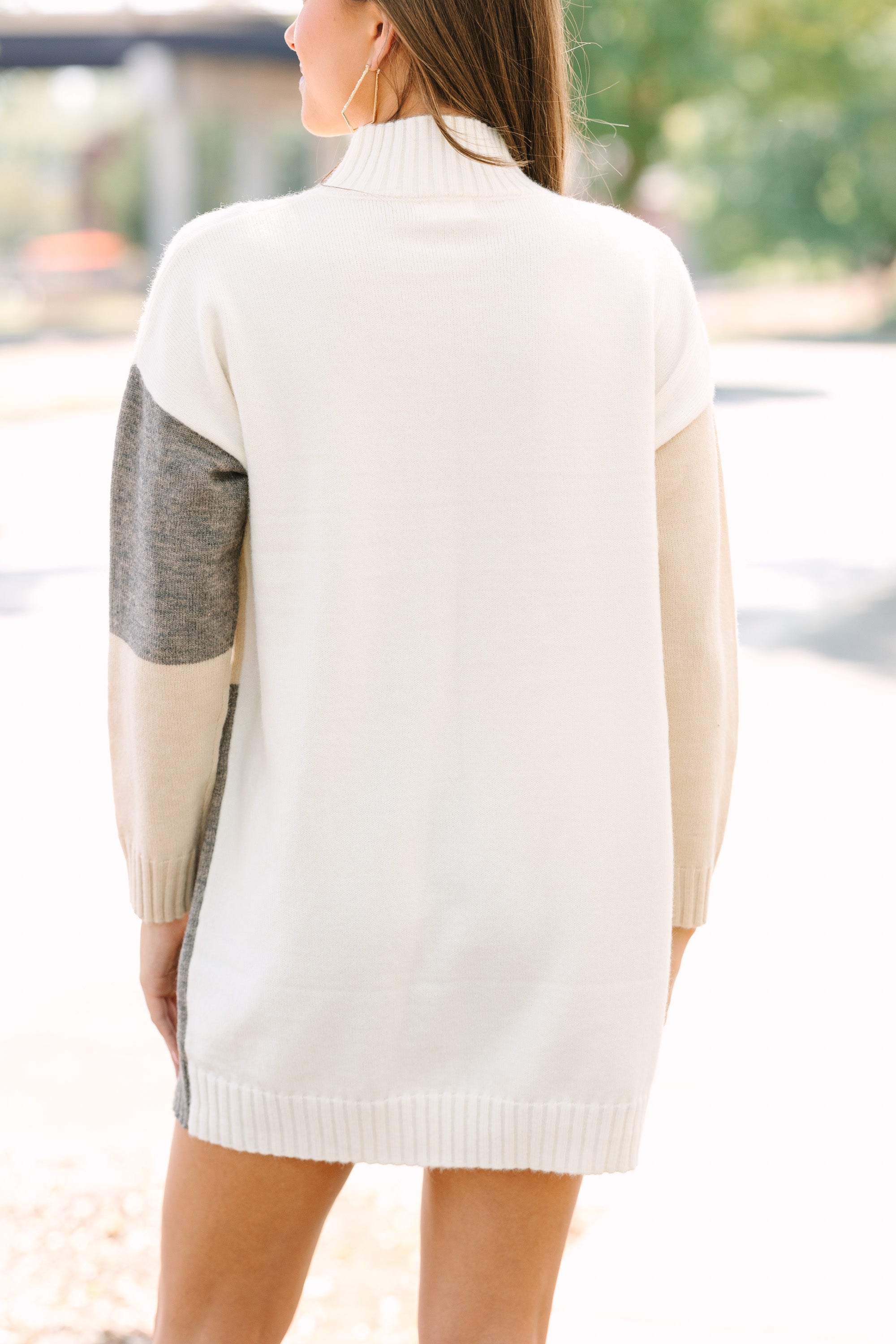 Good News Stunning Natural White Colorblock Tunic Sweater - A Must - Have!