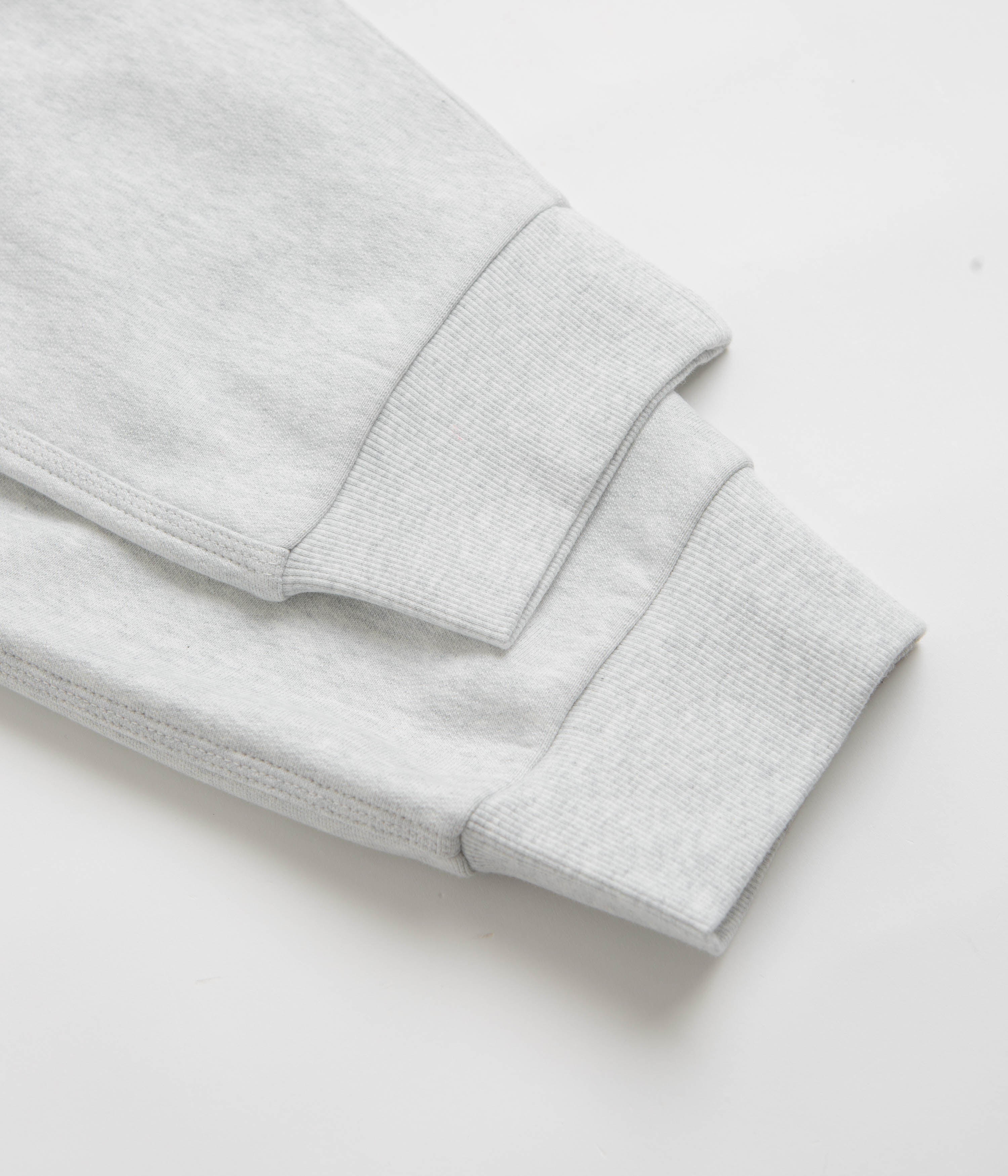Carhartt American Script Ash Heather Sweatpants - A Must-Have!