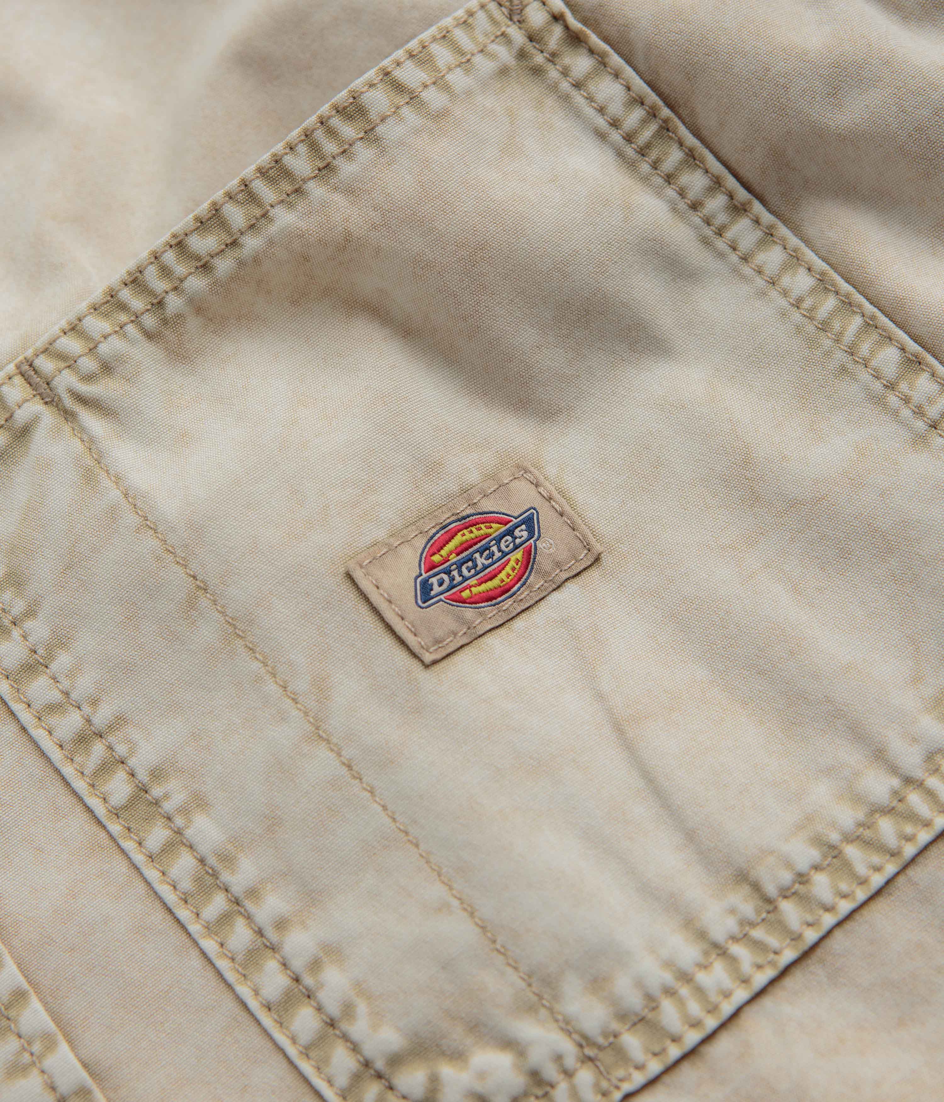 Dickies Sandstone Newington Short Sleeve Shirt - A Must - Have for Style Lovers