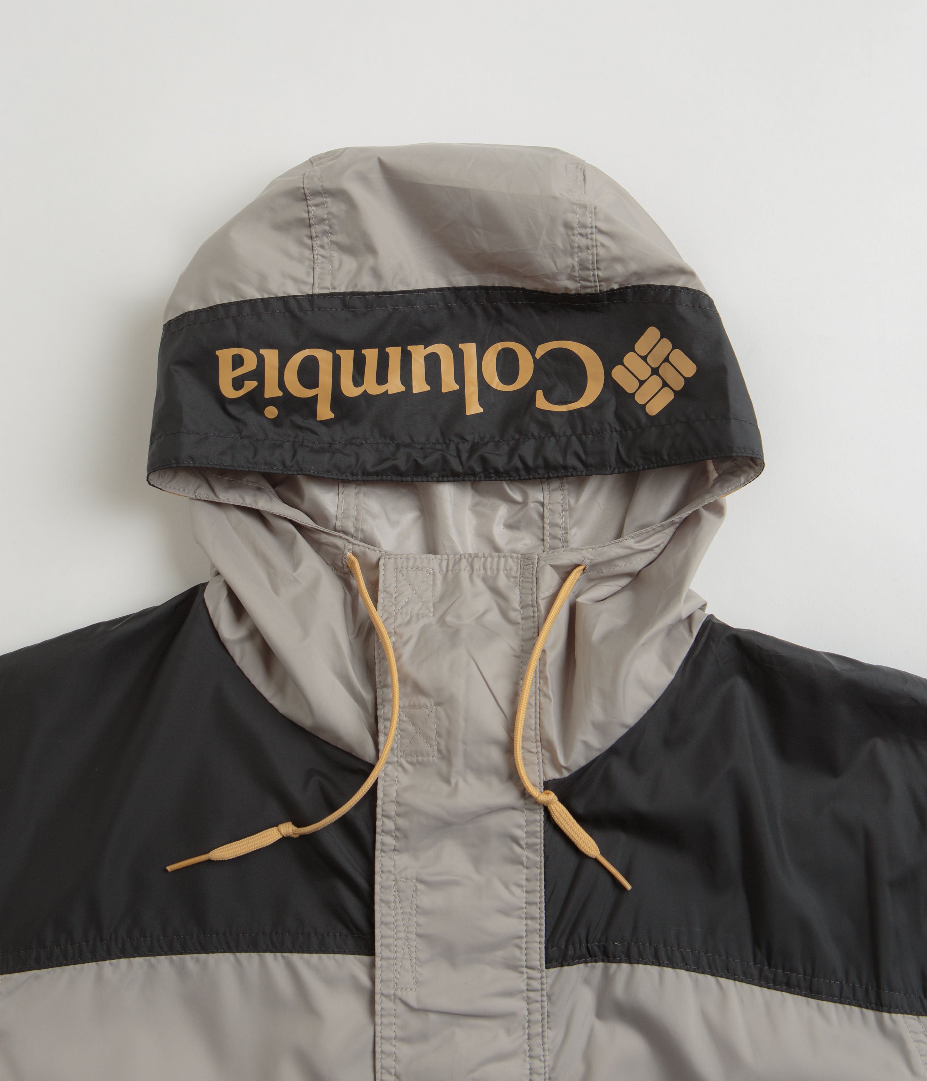 Columbia Challenger Windbreaker Jacket - Flint Grey / Shark: Your Ideal Outdoor Companion