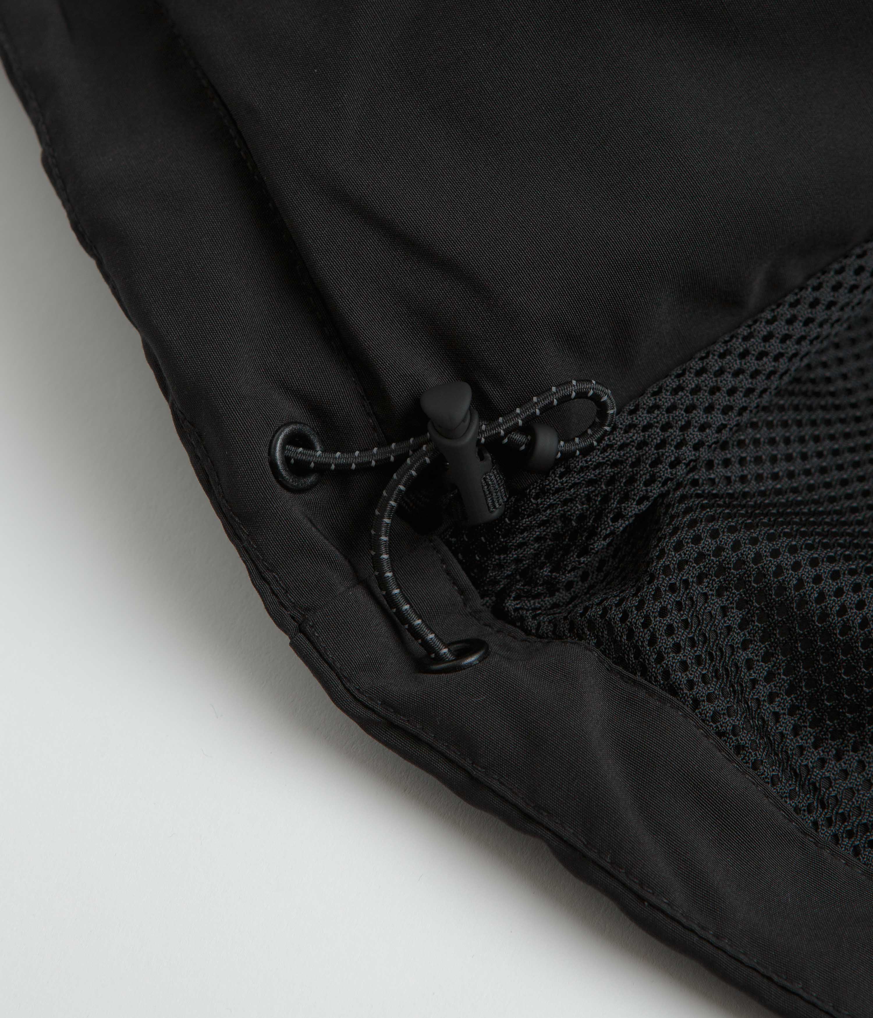 Carhartt Irwin Black Jacket - Your Ultimate Outdoor Companion