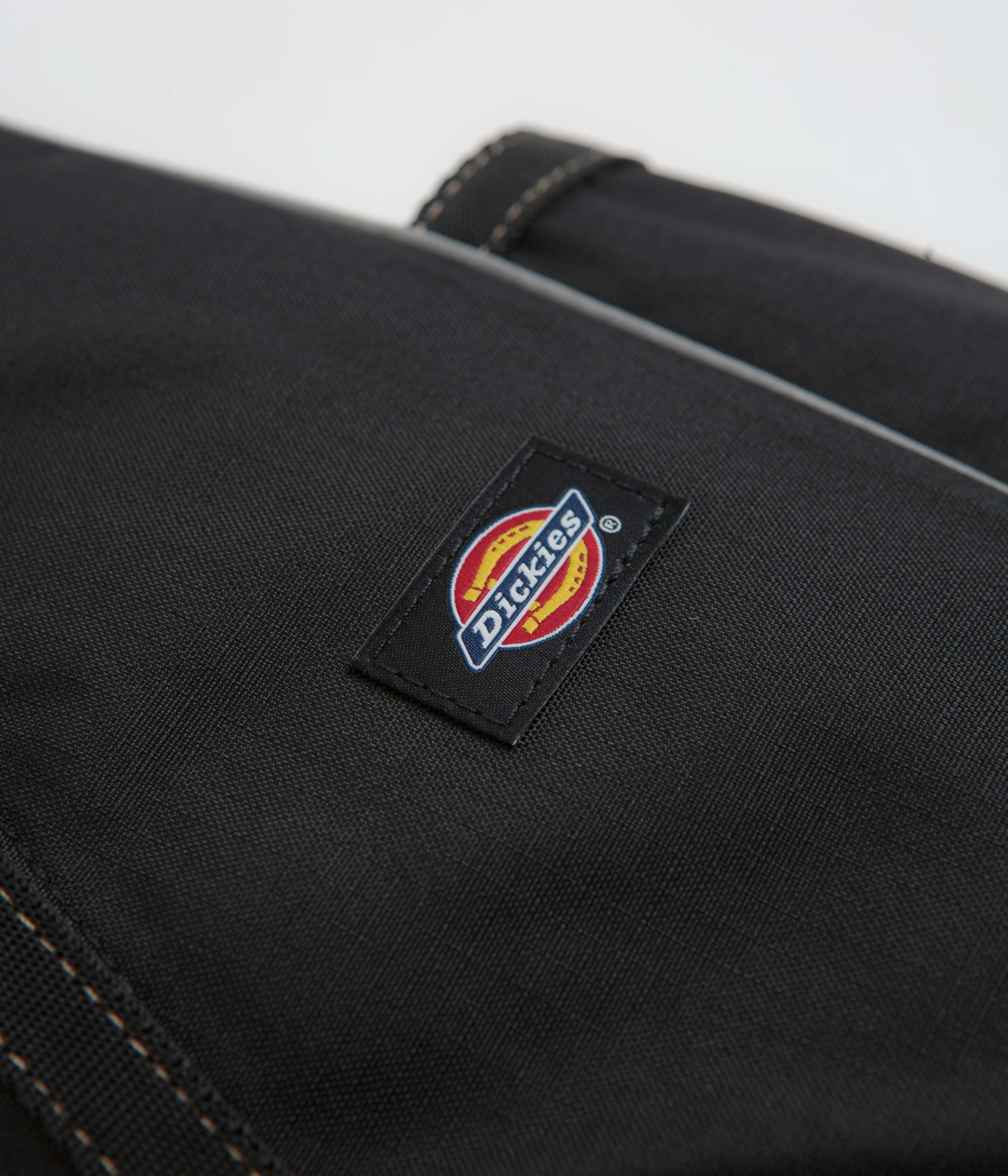 Dickies Ashville Sling Bag - Sleek Black