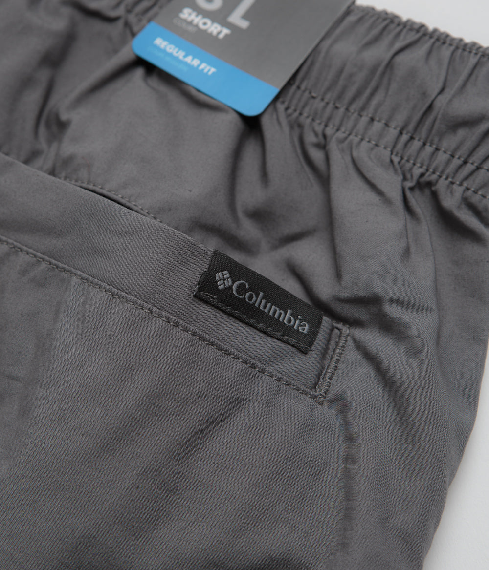 Columbia City Grey Washed Out Easy Shorts - A Must-Have!