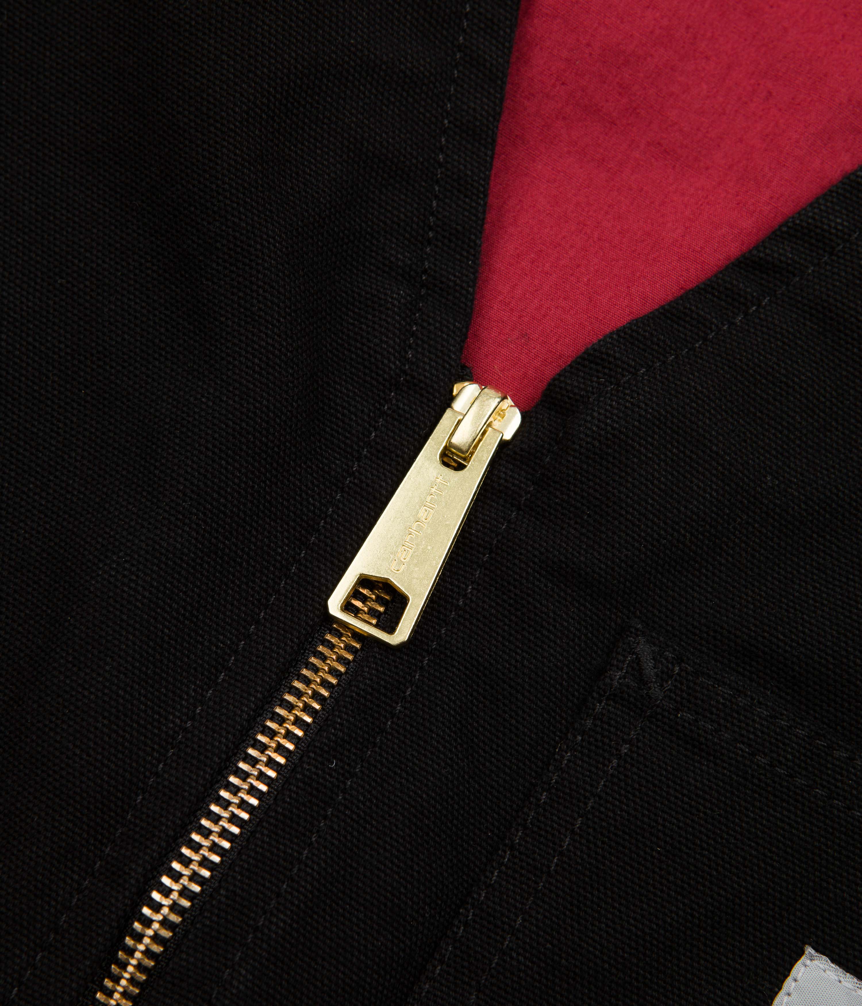 Carhartt Arbor Black Vest - A Timeless Workwear Essential