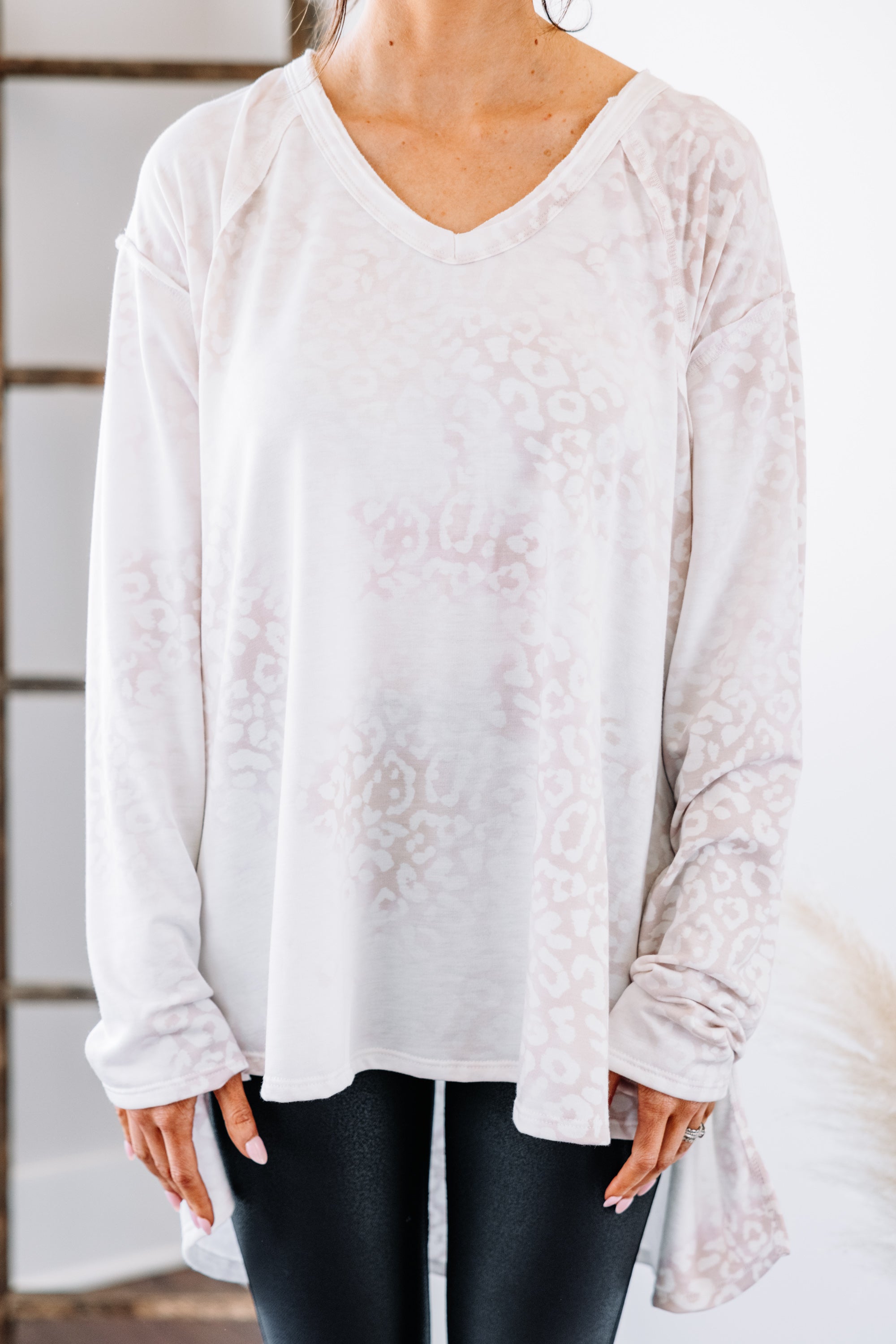 Gorgeous Taupe Brown Leopard Print Tunic - A Must-Have!