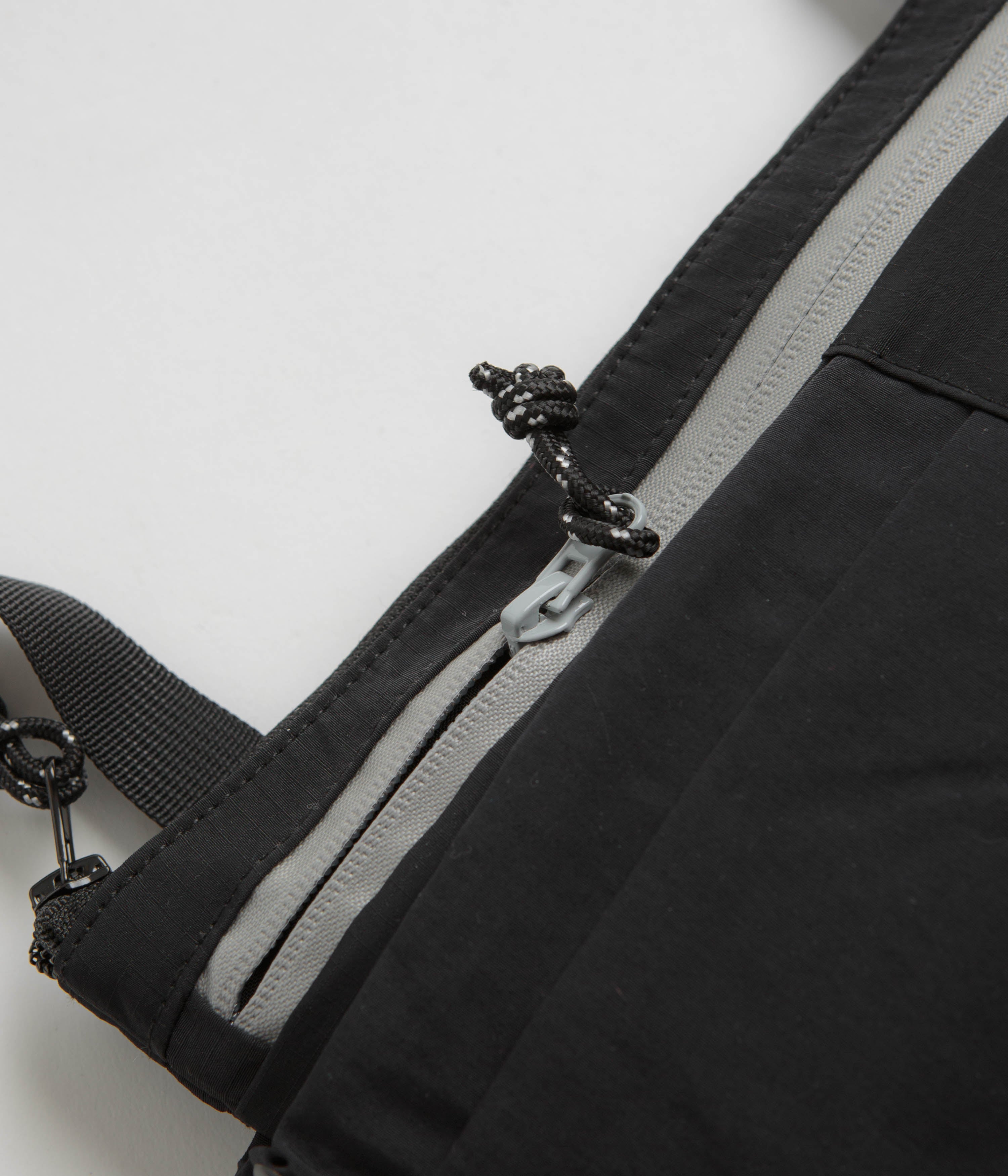 Butter Goods Stylish Black Pace Side Bag - Your Ultimate Everyday Companion