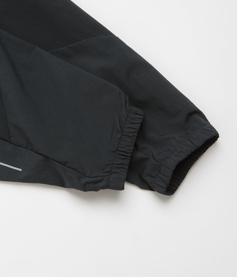 Columbia Tech Nylon Black Pants - Stylish & Comfortable