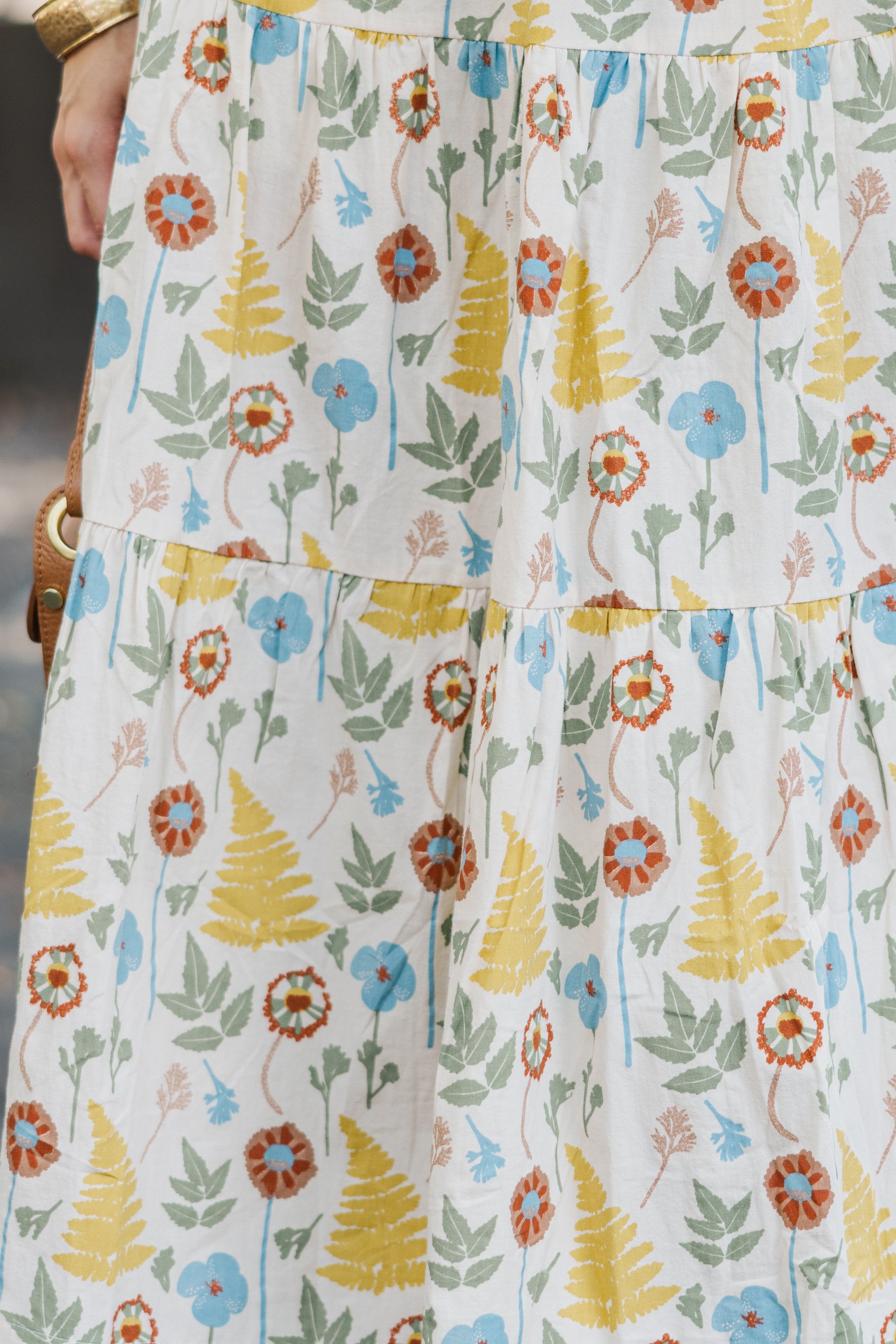 Gorgeous All I Need Natural Floral Midi Skirt - A Must - Have for Fall!