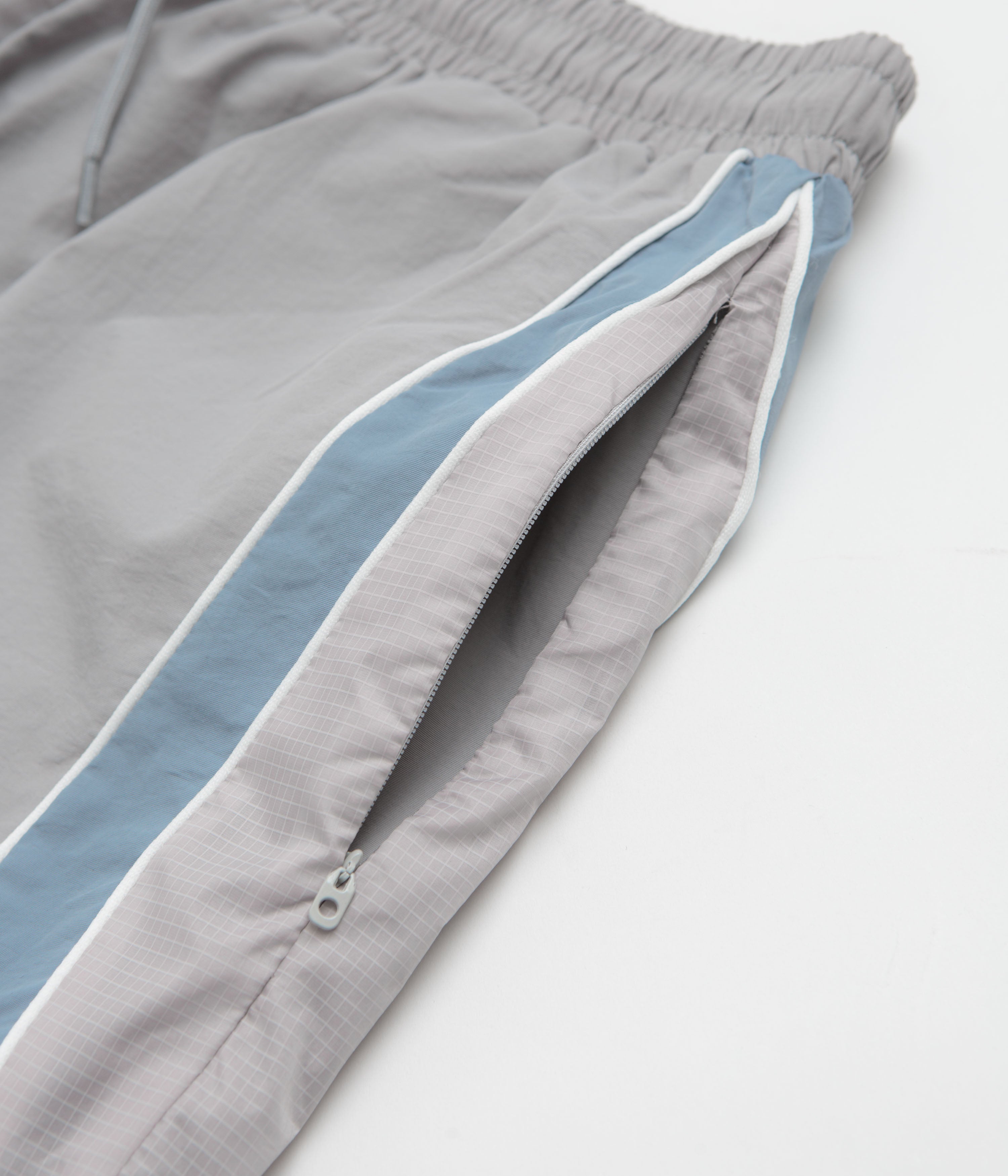 Butter Goods x Umbro Cement Diamond Shorts - Must-Have Style!