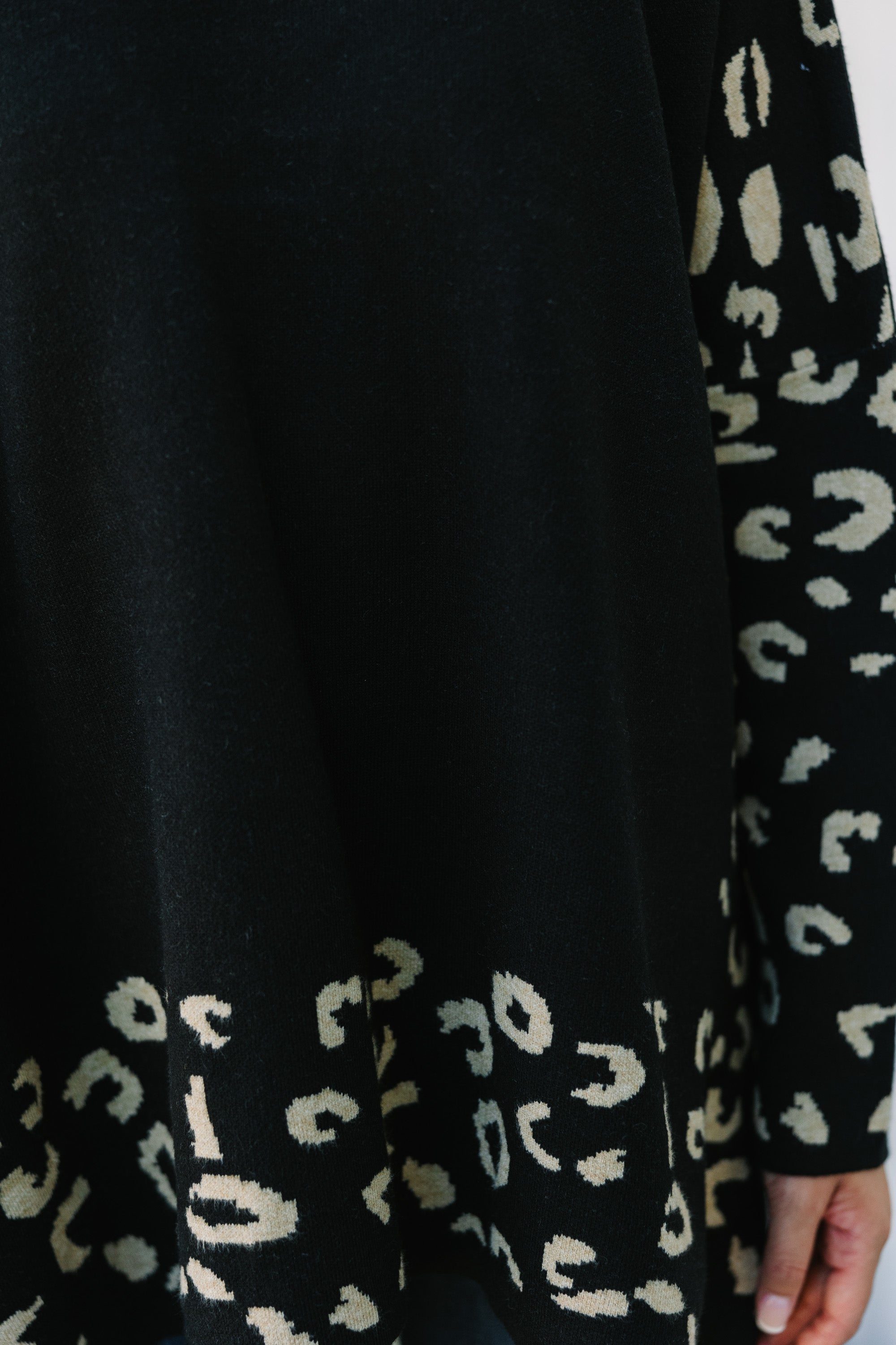 All In Theory Stunning Black Leopard Sweater Tunic - A Must - Have!