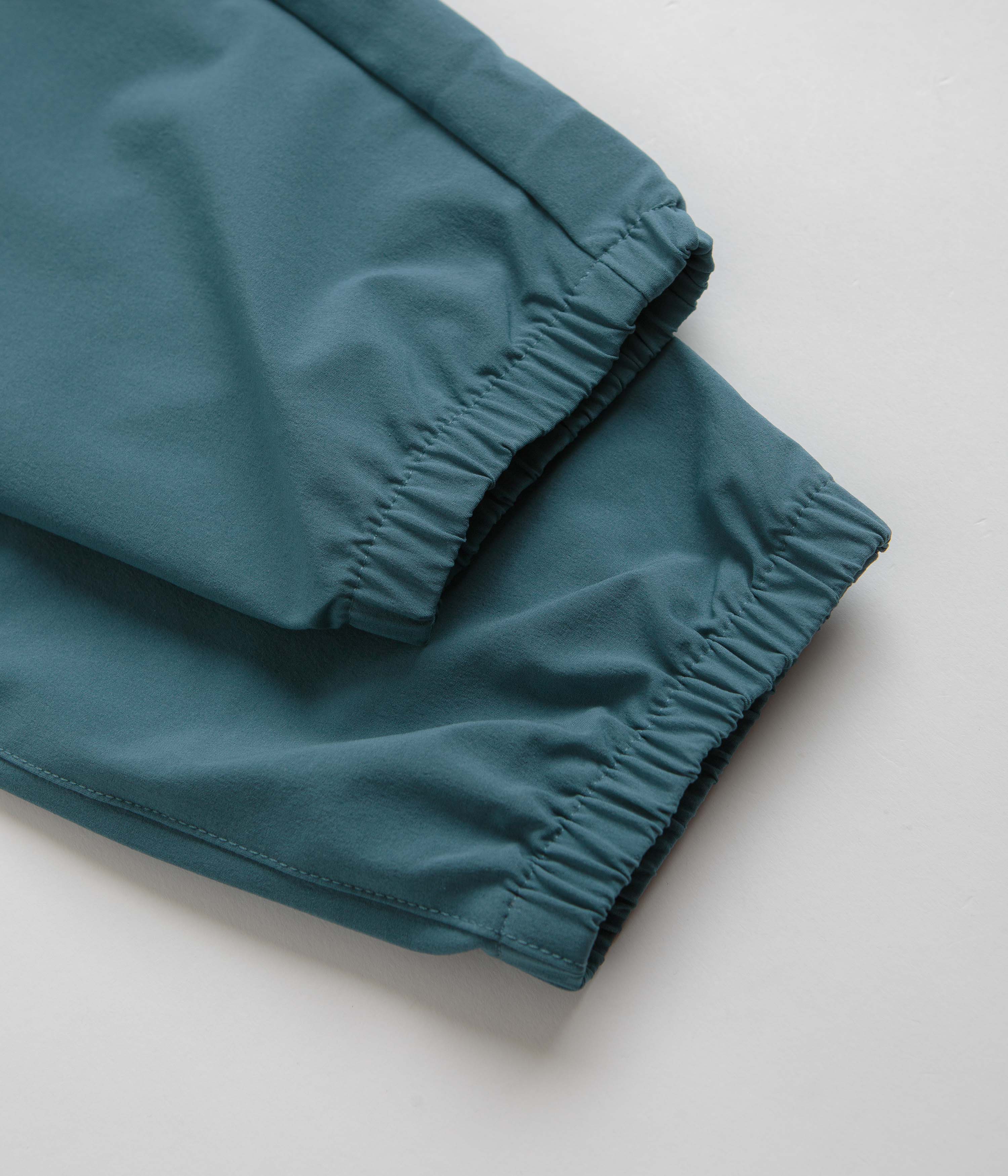 Columbia Cloudburst Hike Joggers - The Ultimate Outdoor Companion