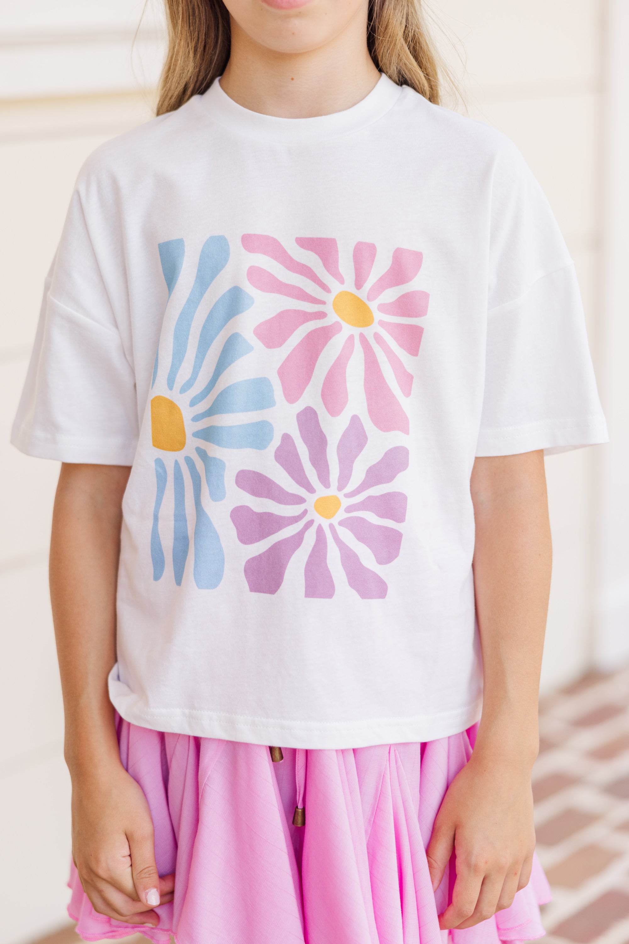 Girls' Retro-Chic White Graphic Tee: Unleash the Fun!