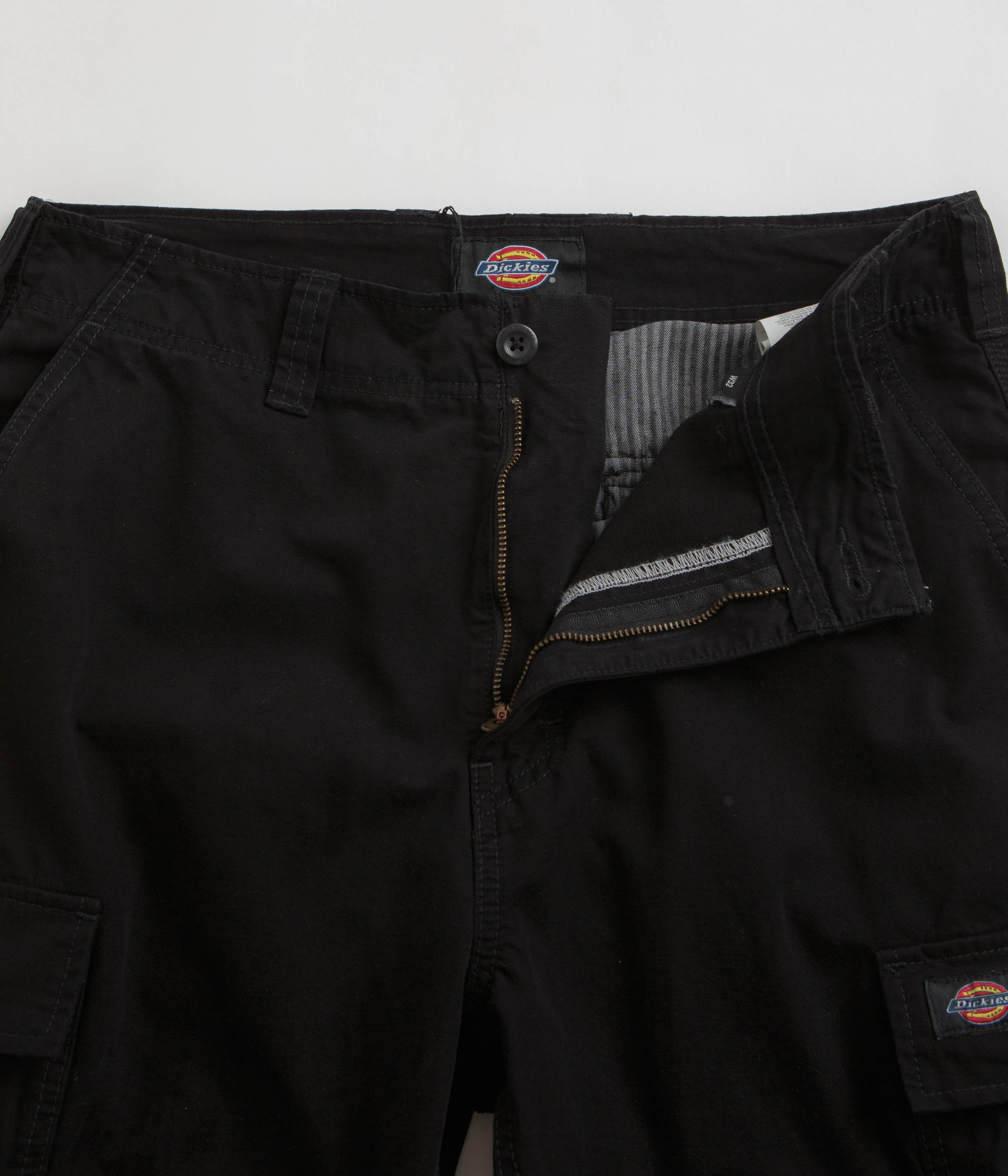 Dickies Johnson Black Cargo Pants - A Must - Have for Style and Function