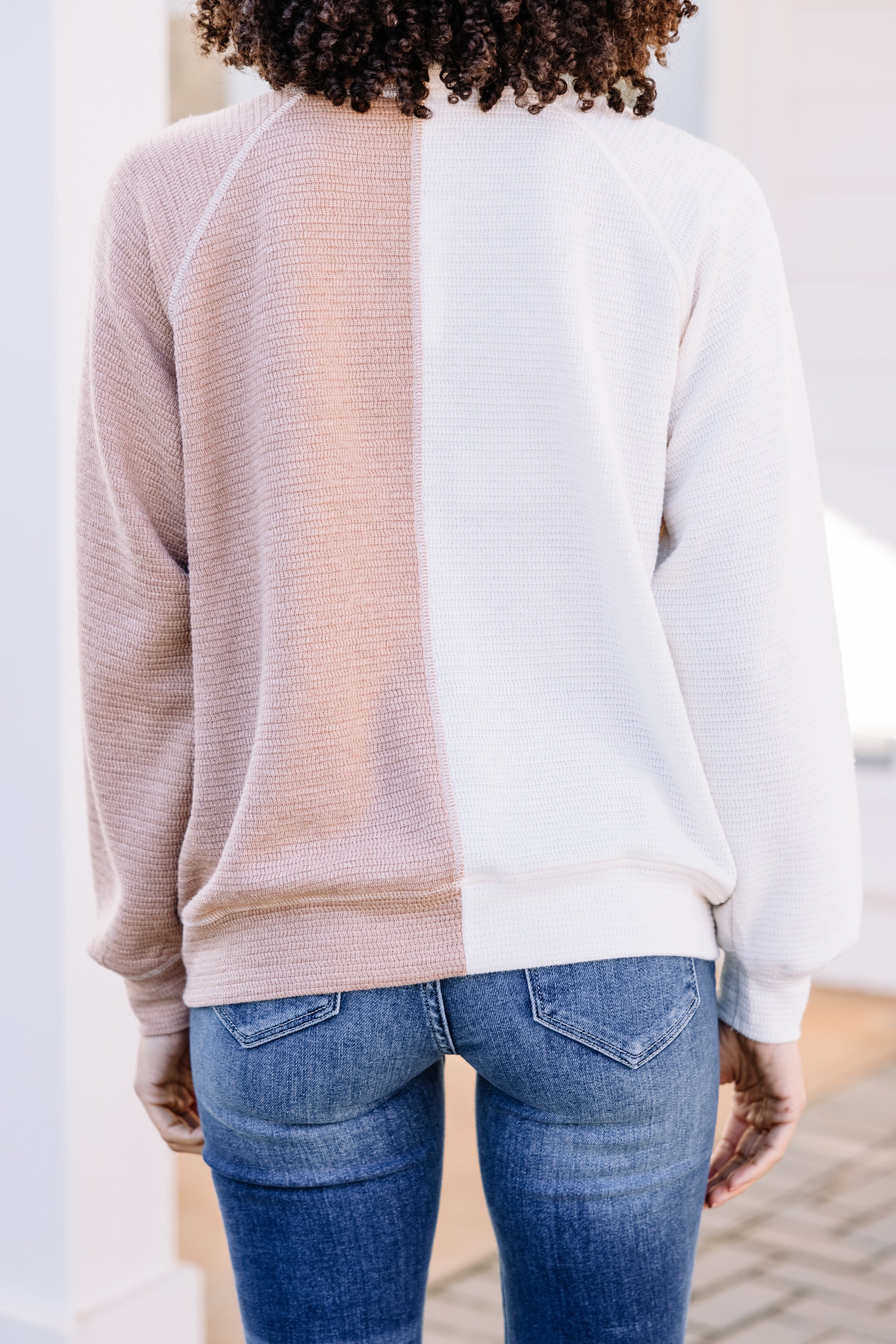 Gotta Grab This Cream White Colorblock Sweater Now!