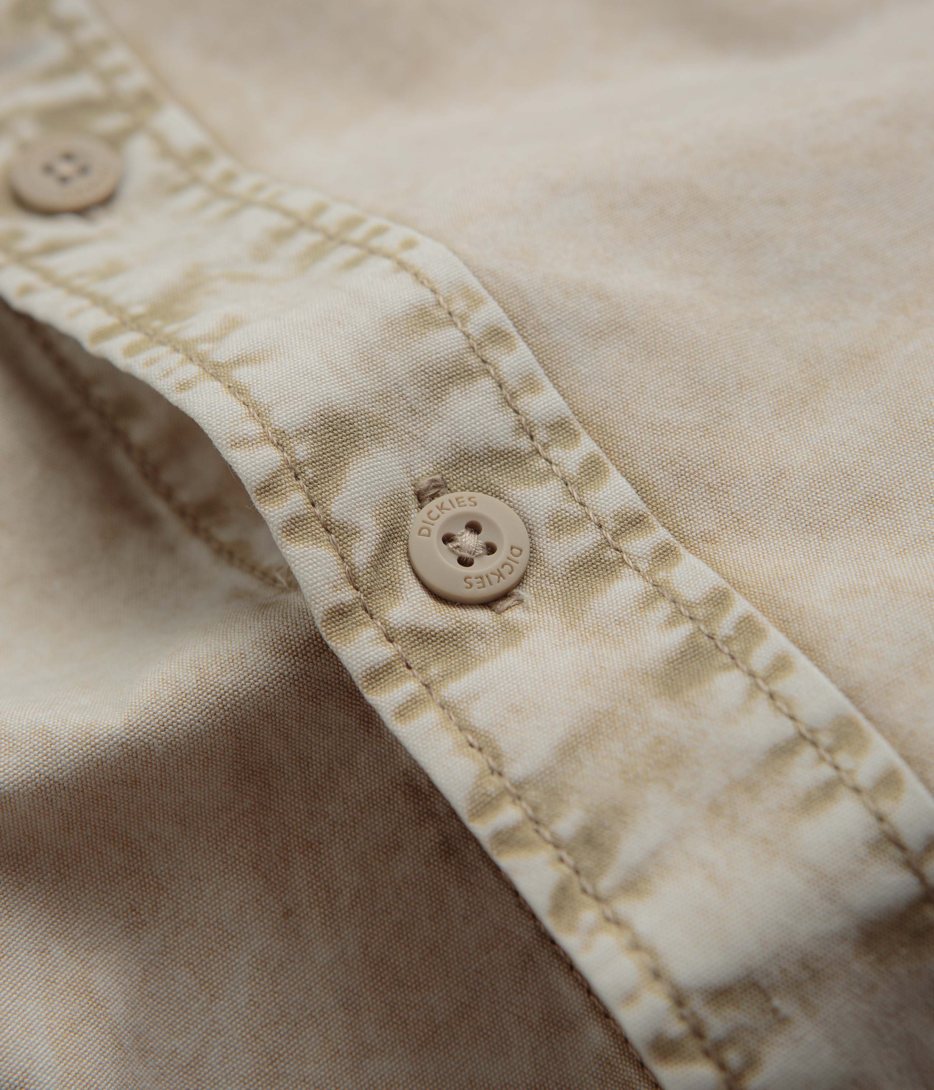 Dickies Sandstone Newington Short Sleeve Shirt - A Must - Have for Style Lovers
