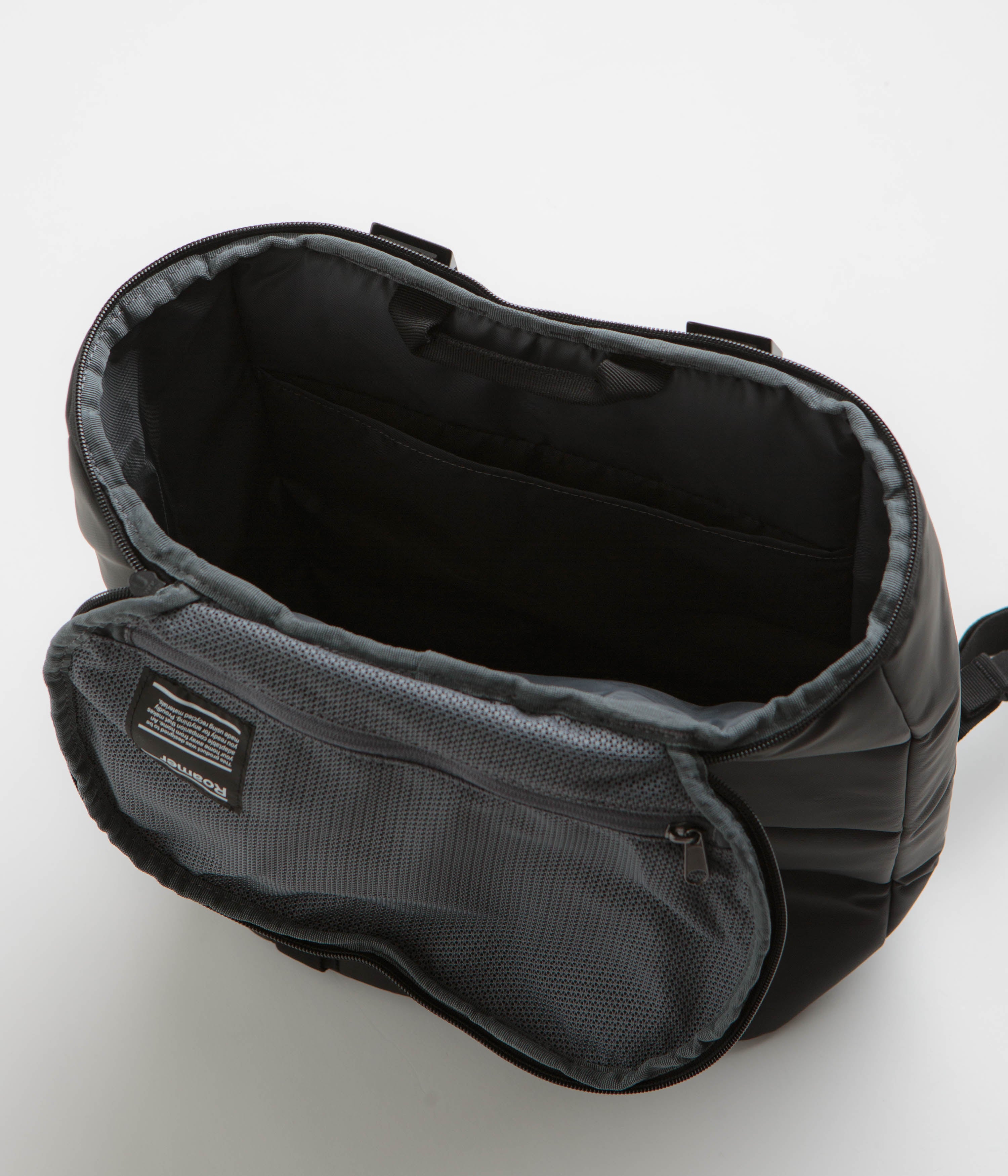 D_b_ Roamer 25L Black Out Duffel Pack - Your Ultimate Travel Companion