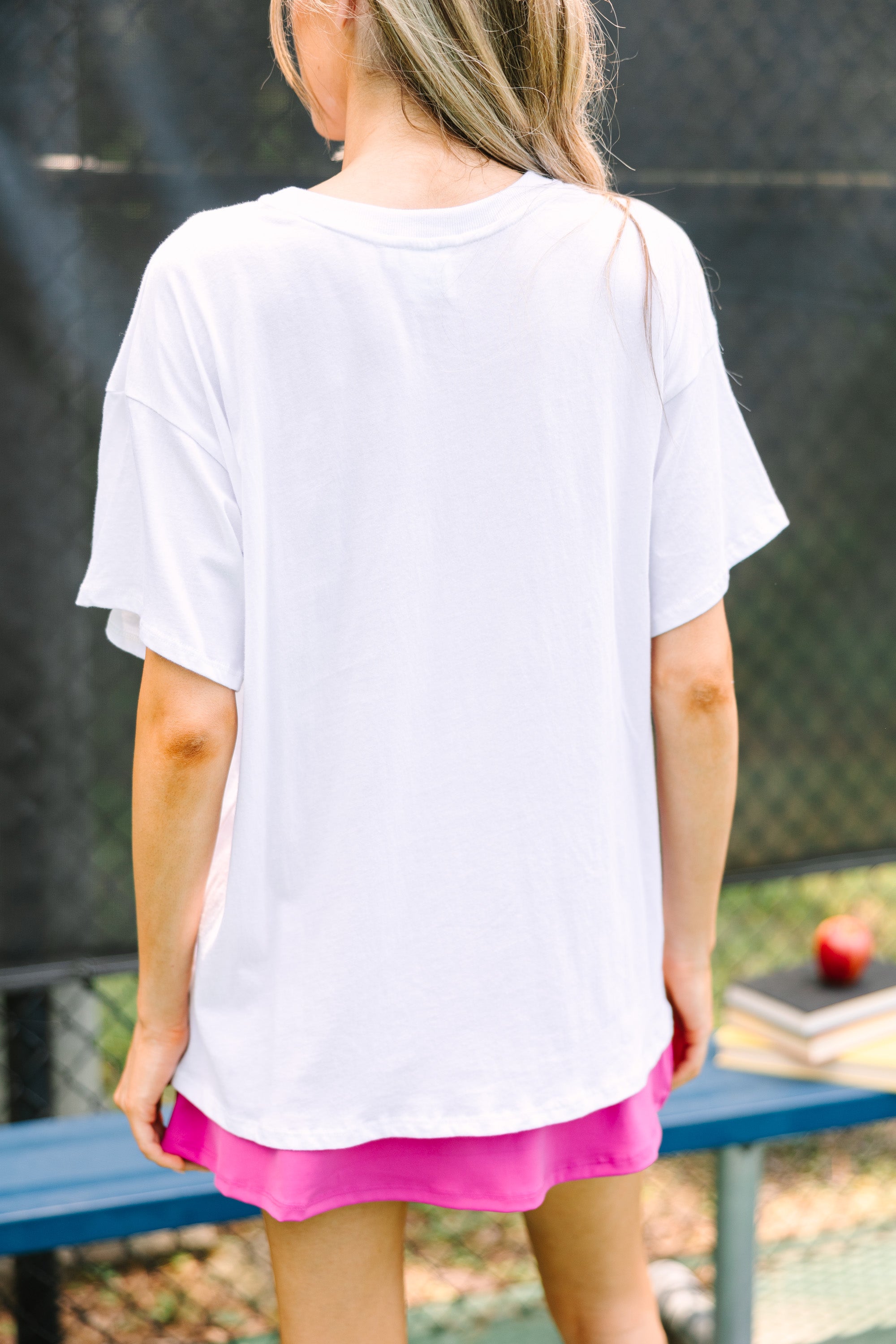Back to School White Apple Graphic Tee - A Must - Have for Teachers!