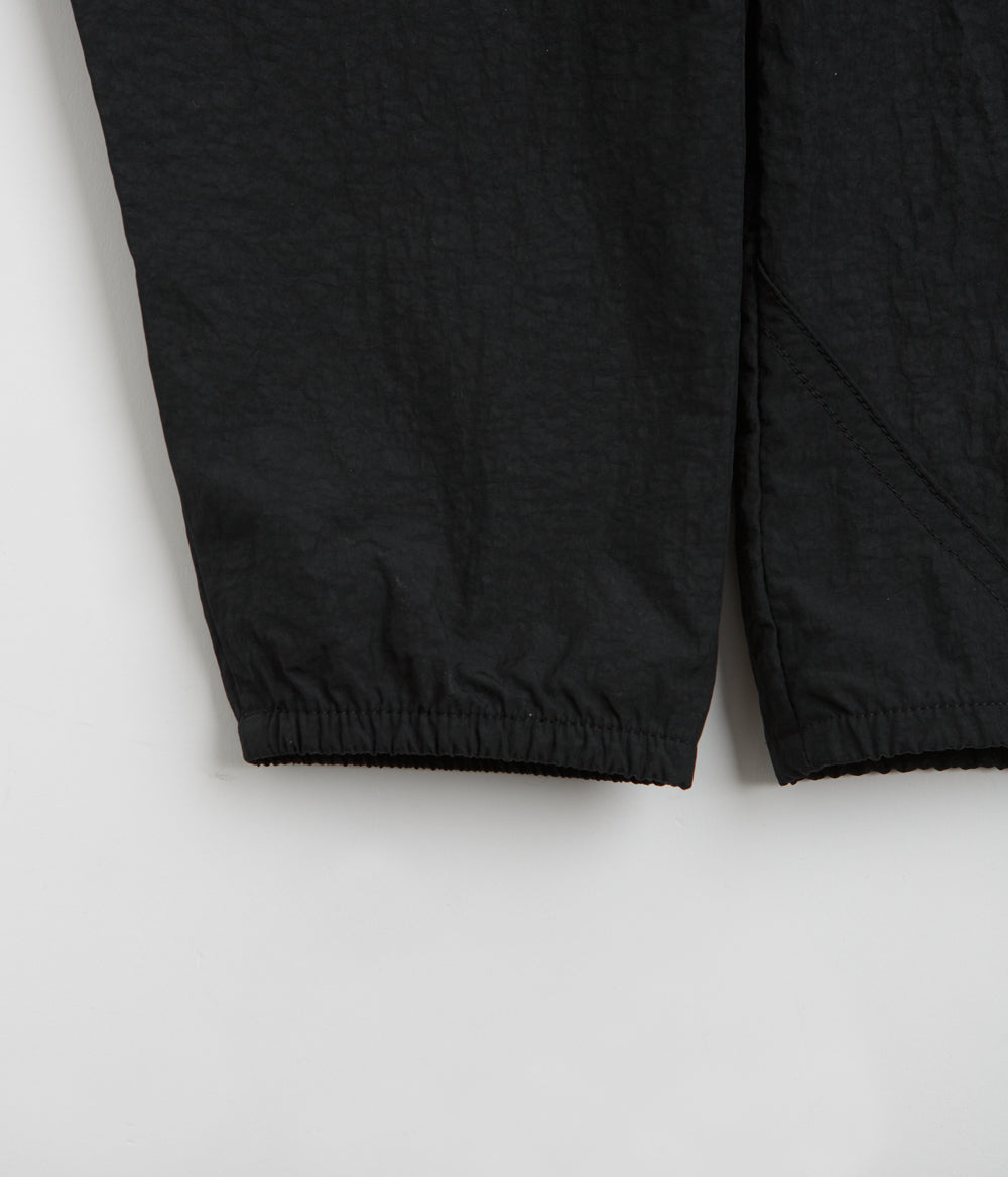 Columbia Challenger Black Windbreaker Anorak - Stylish & Protective