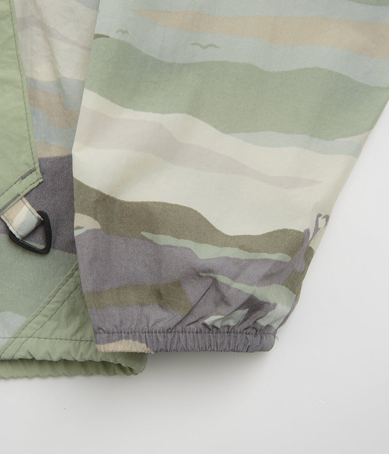Columbia Challenger II Safari Windbreaker: A Stylish Adventure Essential