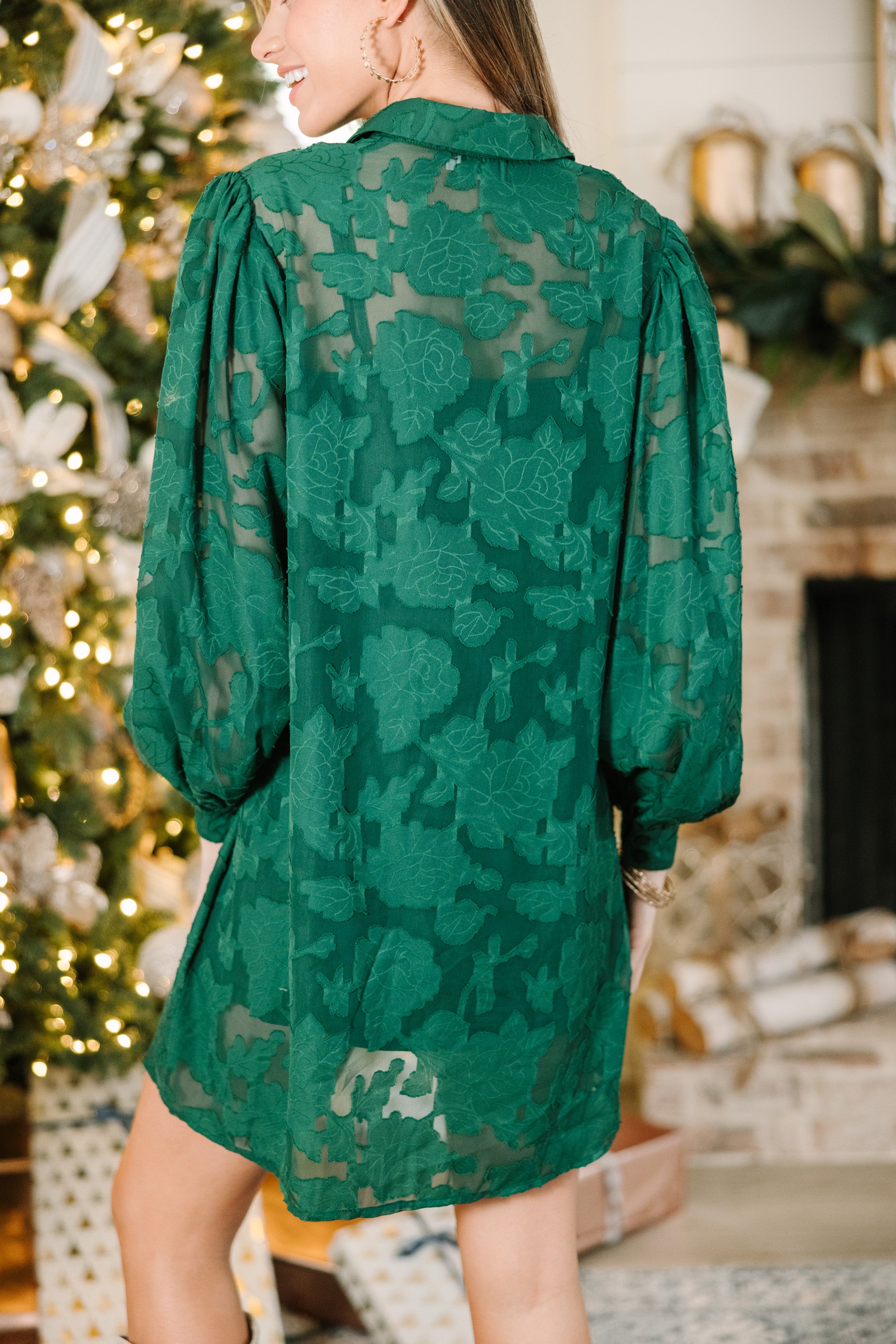 Stunning Emerald Green Textured Dress: All Details Included!
