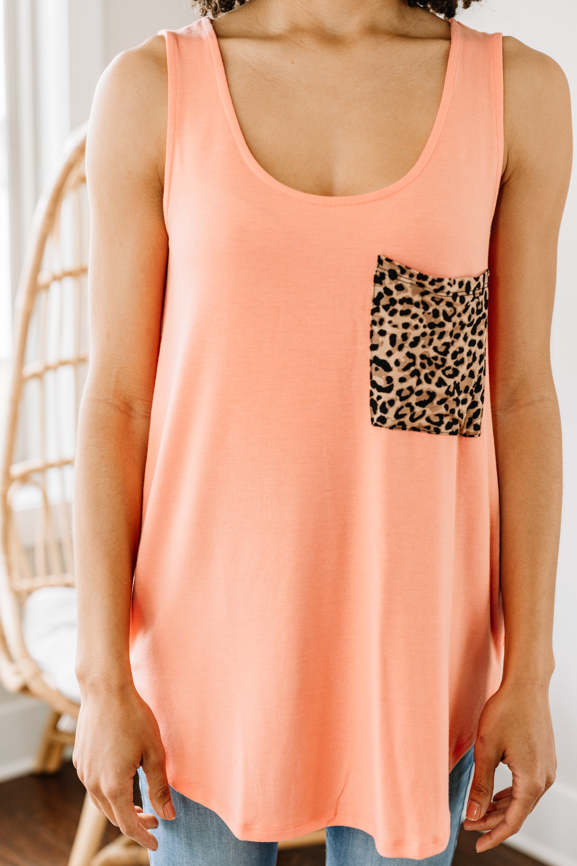 Gorgeous Coral Pink Pocket Tank for Your Best Summer
