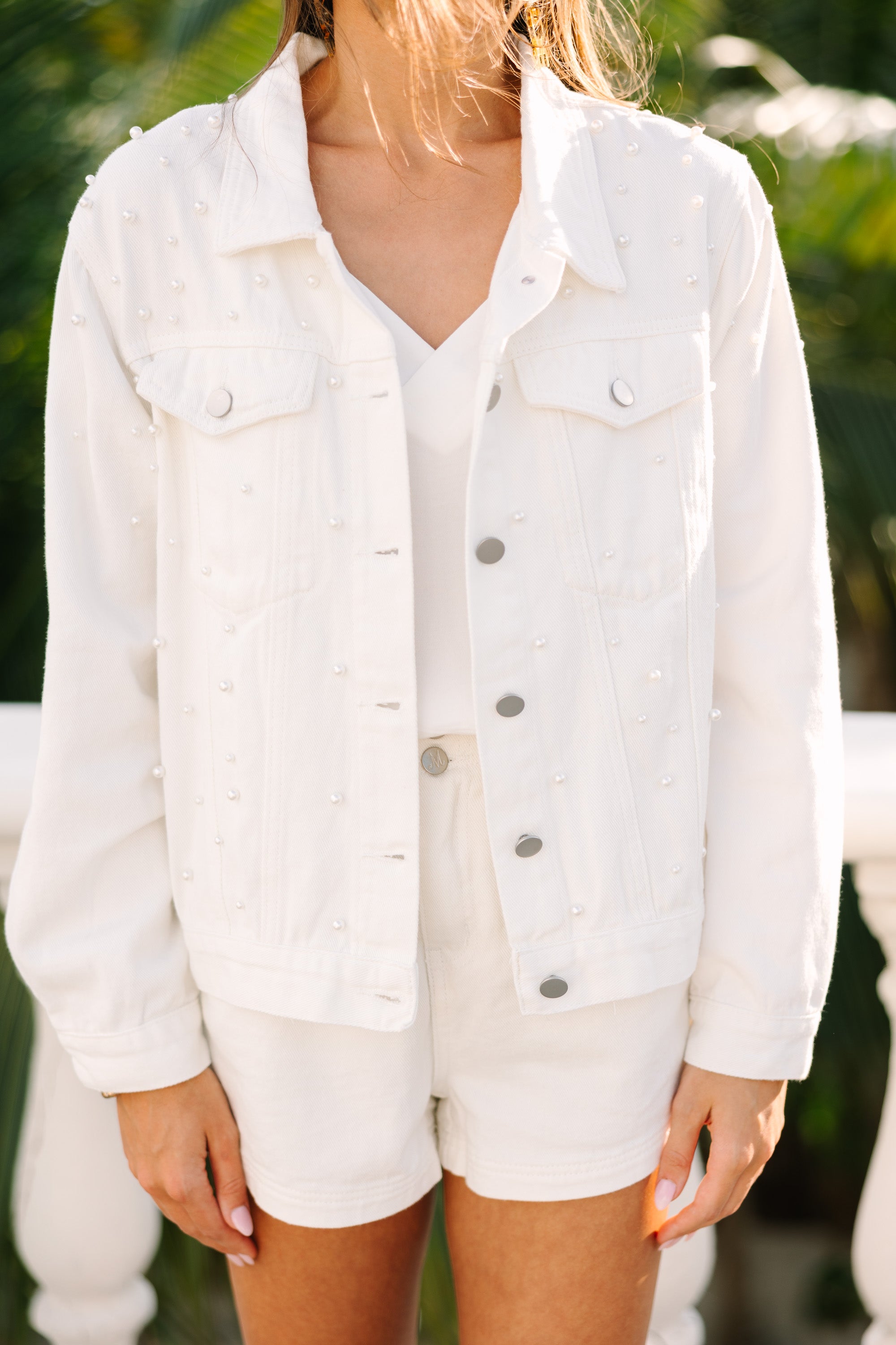 Eye-Catching Ivory White Pearl-Embellished Denim Jacket