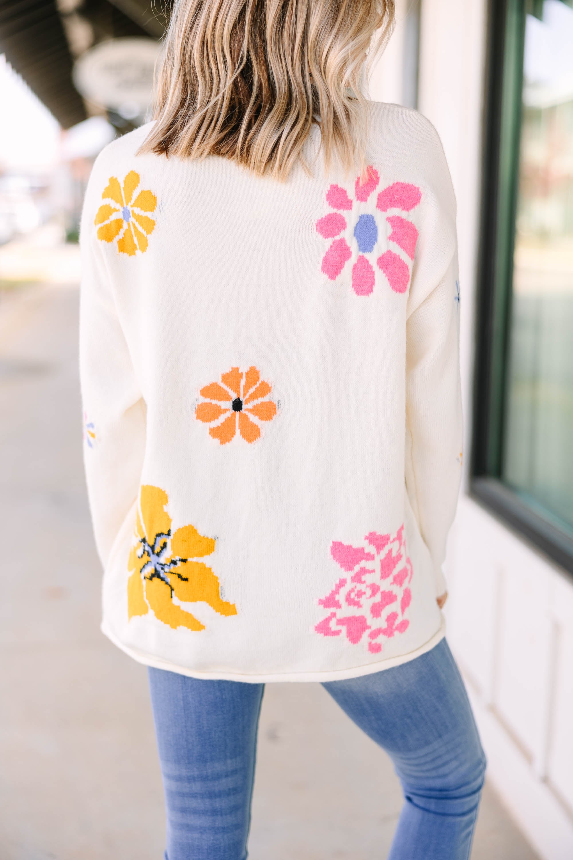 Gorgeous Ivory White Floral Sweater - A Must-Have!
