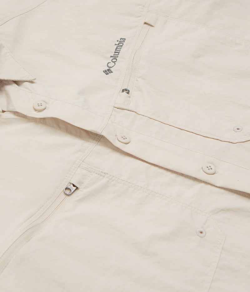 Columbia Mountaindale Short Sleeve Shirt - Dark Stone: A Must-Have Outdoor Essential