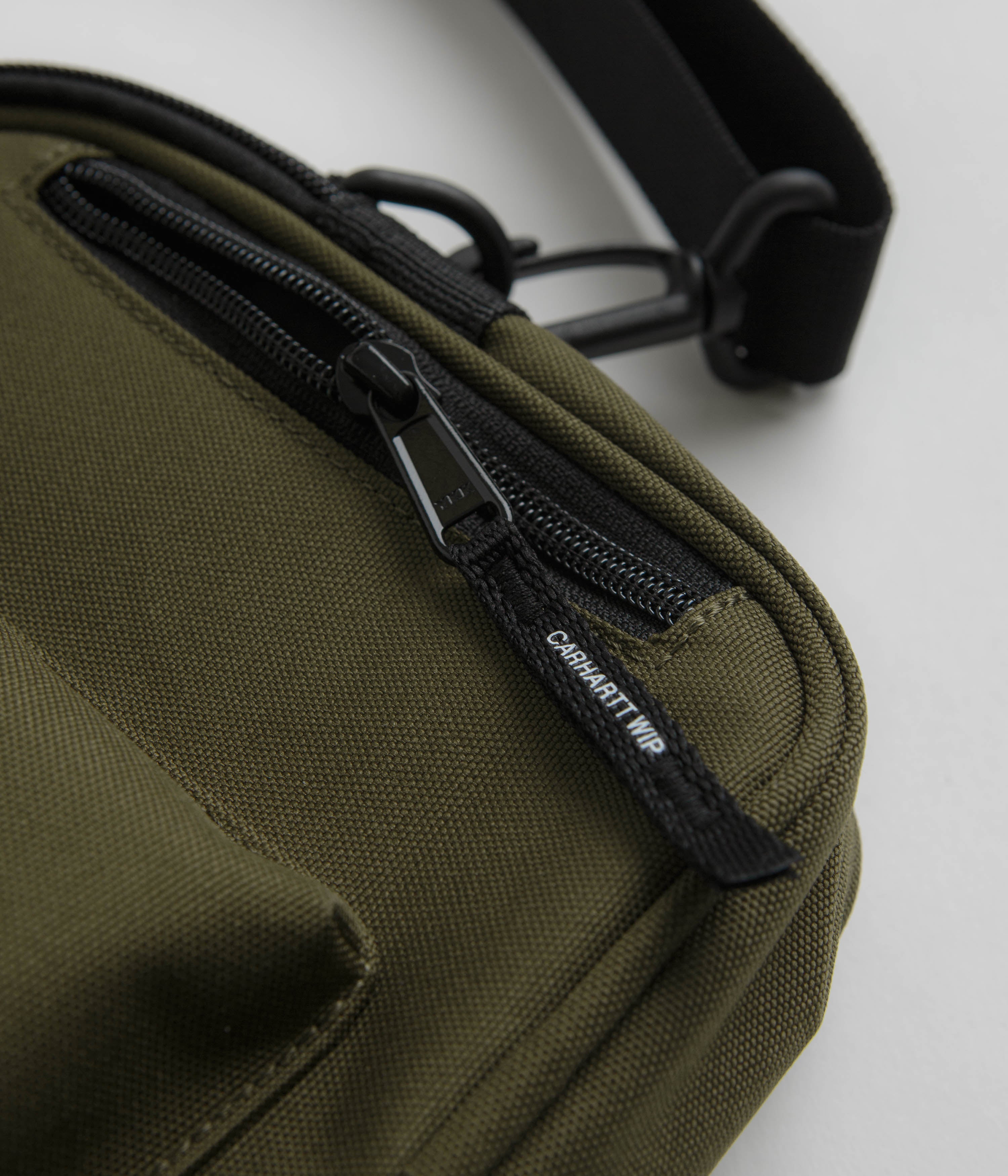 Carhartt Highland Small Essentials Bag - A Must-Have!