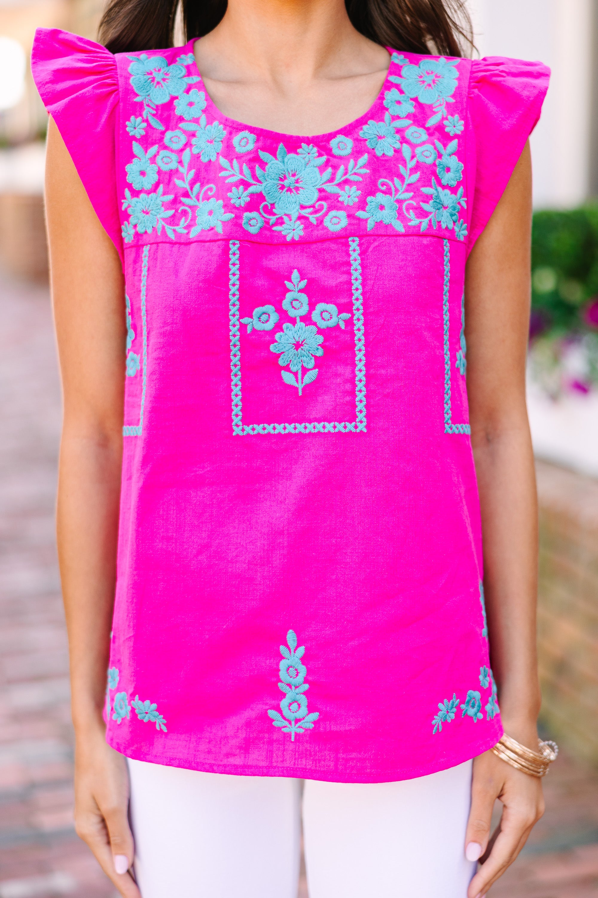 Stunning Pink Floral Top to Catch Your Eye