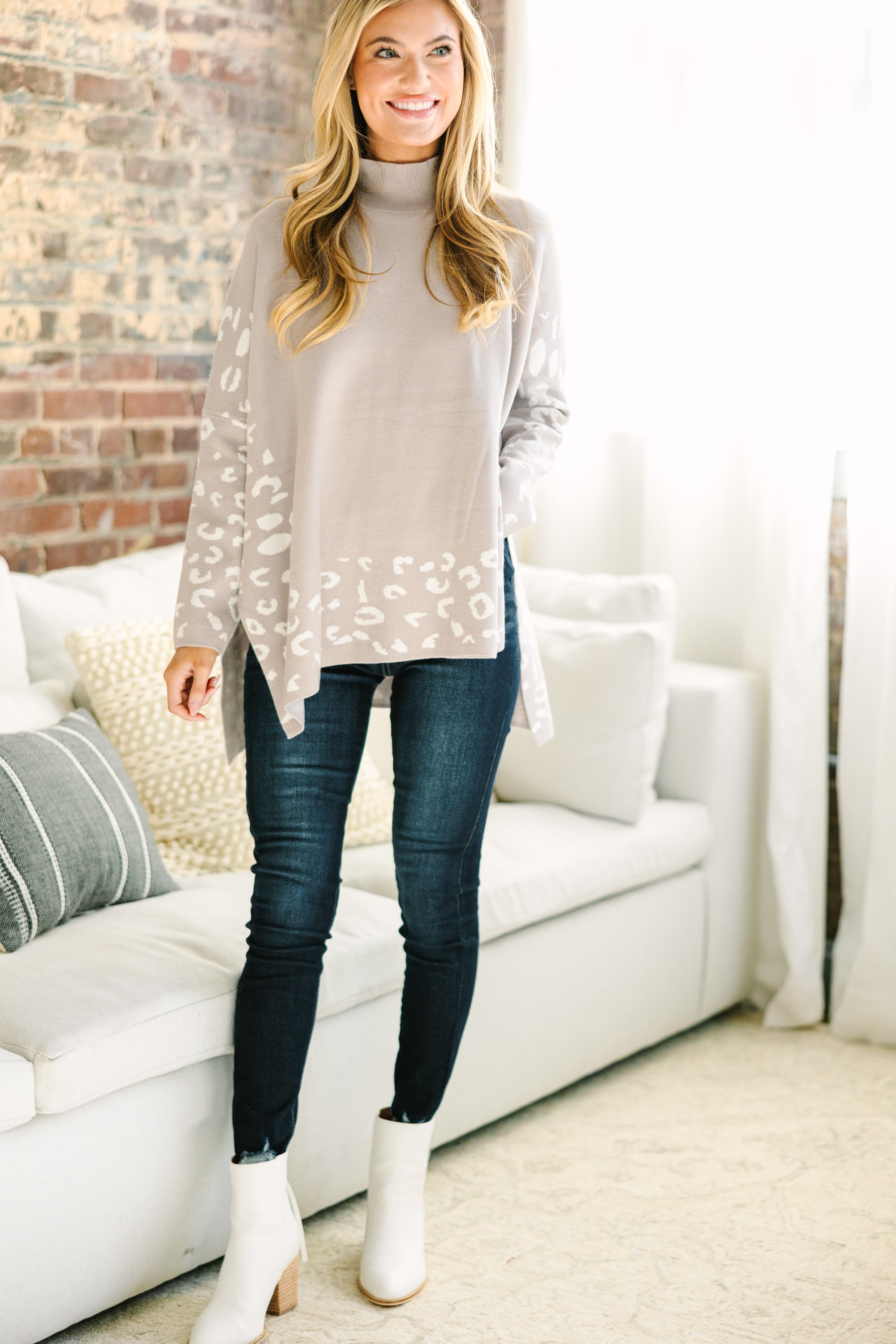 All In Theory Stunning Gray Leopard Sweater Tunic - A Must - Have!