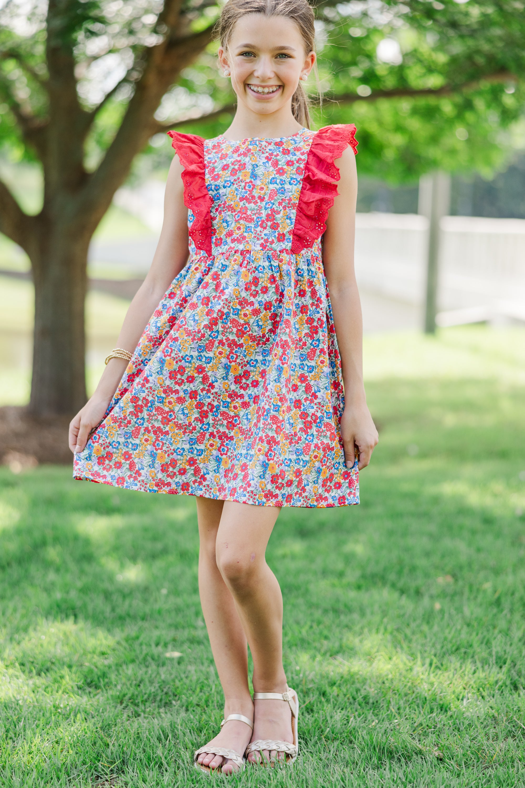 Girls' Enchanting Red Ditsy Floral Ruffled Dress - A Must-Have!