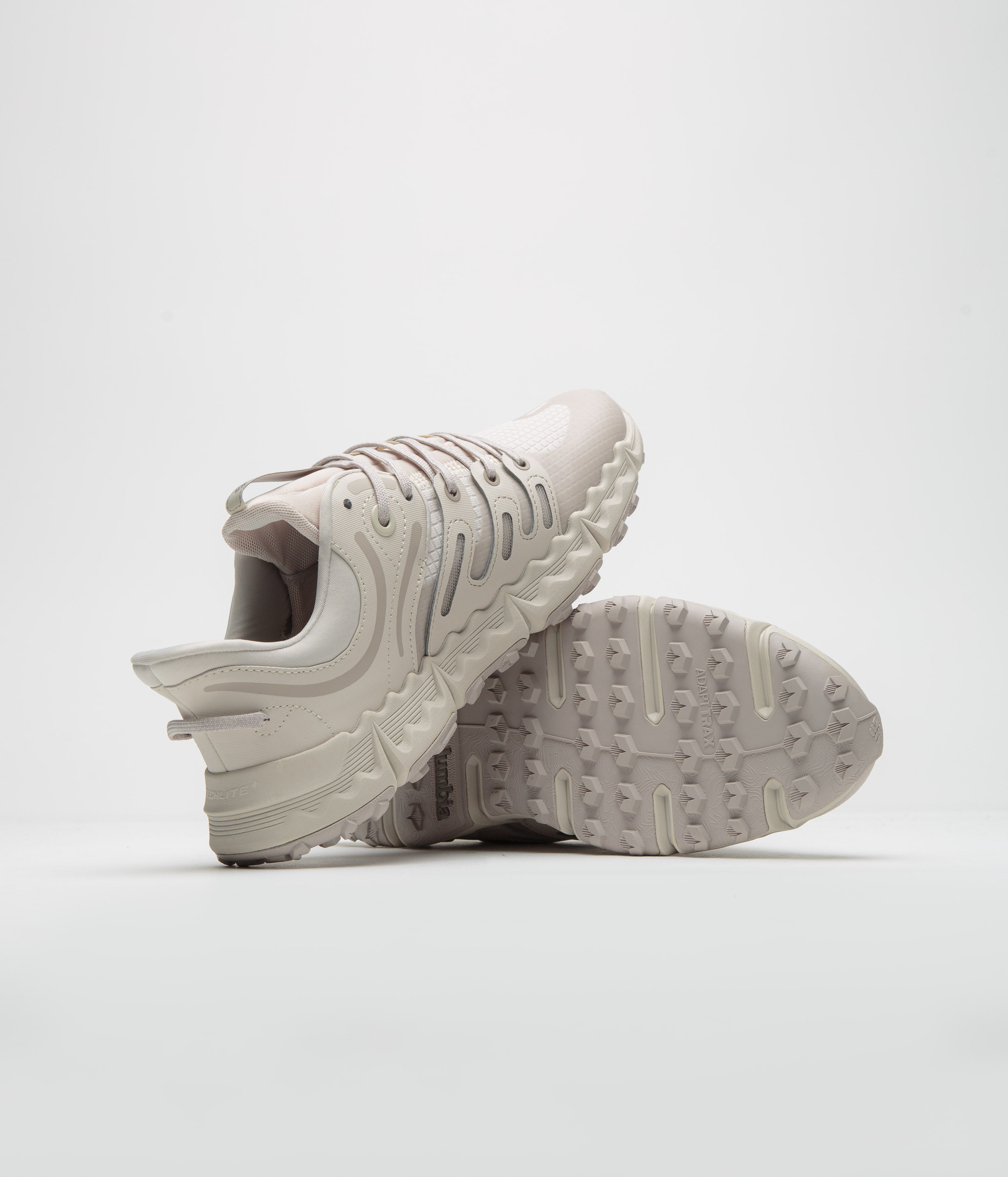 Columbia Voyager FLX PCT Shoes - Cloud Grey / Soft Taupe: Your All - Terrain Adventure Companion