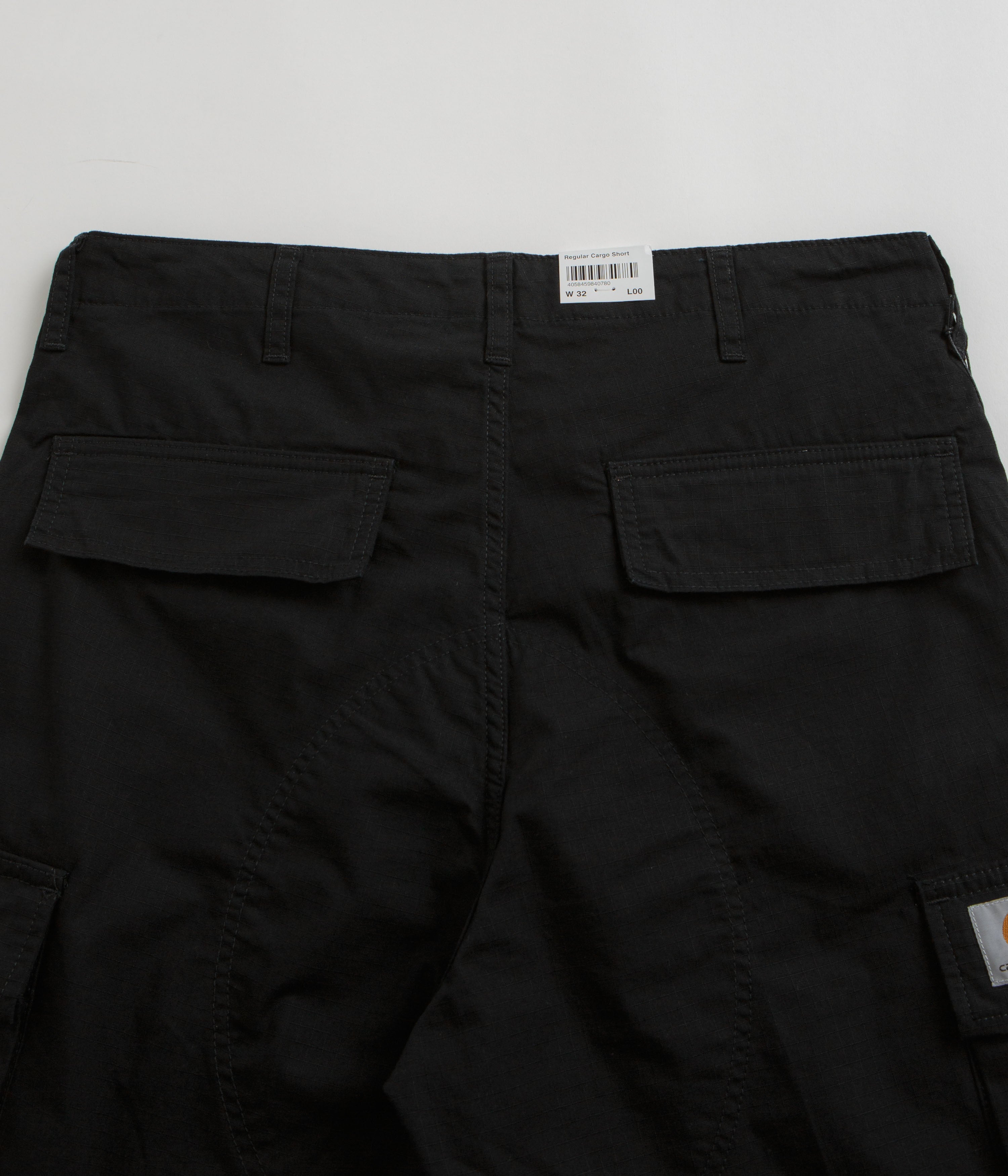 Carhartt Stylish Black Regular Cargo Shorts - A Must-Have!