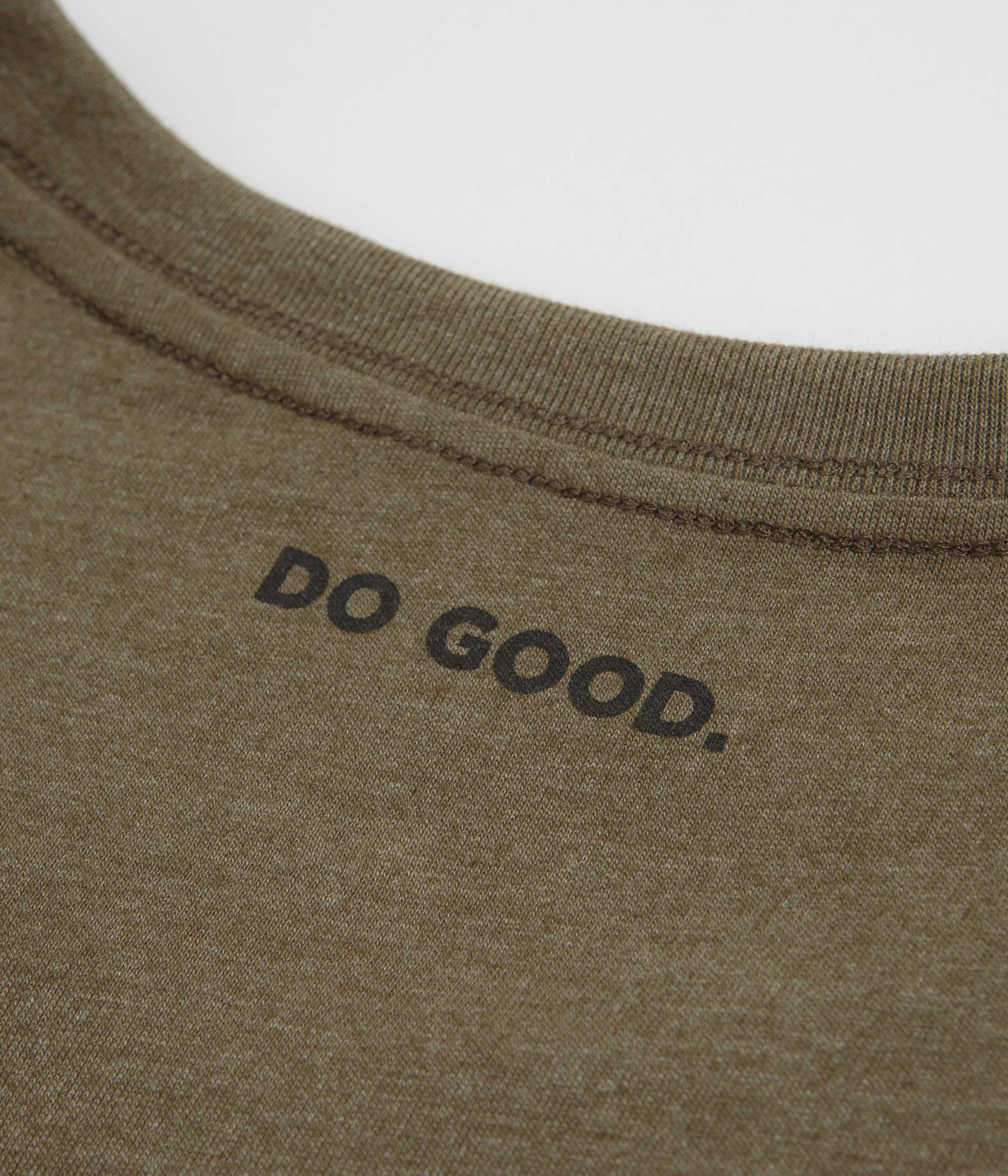 Cotopaxi Llama T-Shirt - Live Oak: A Sustainable Fashion Statement