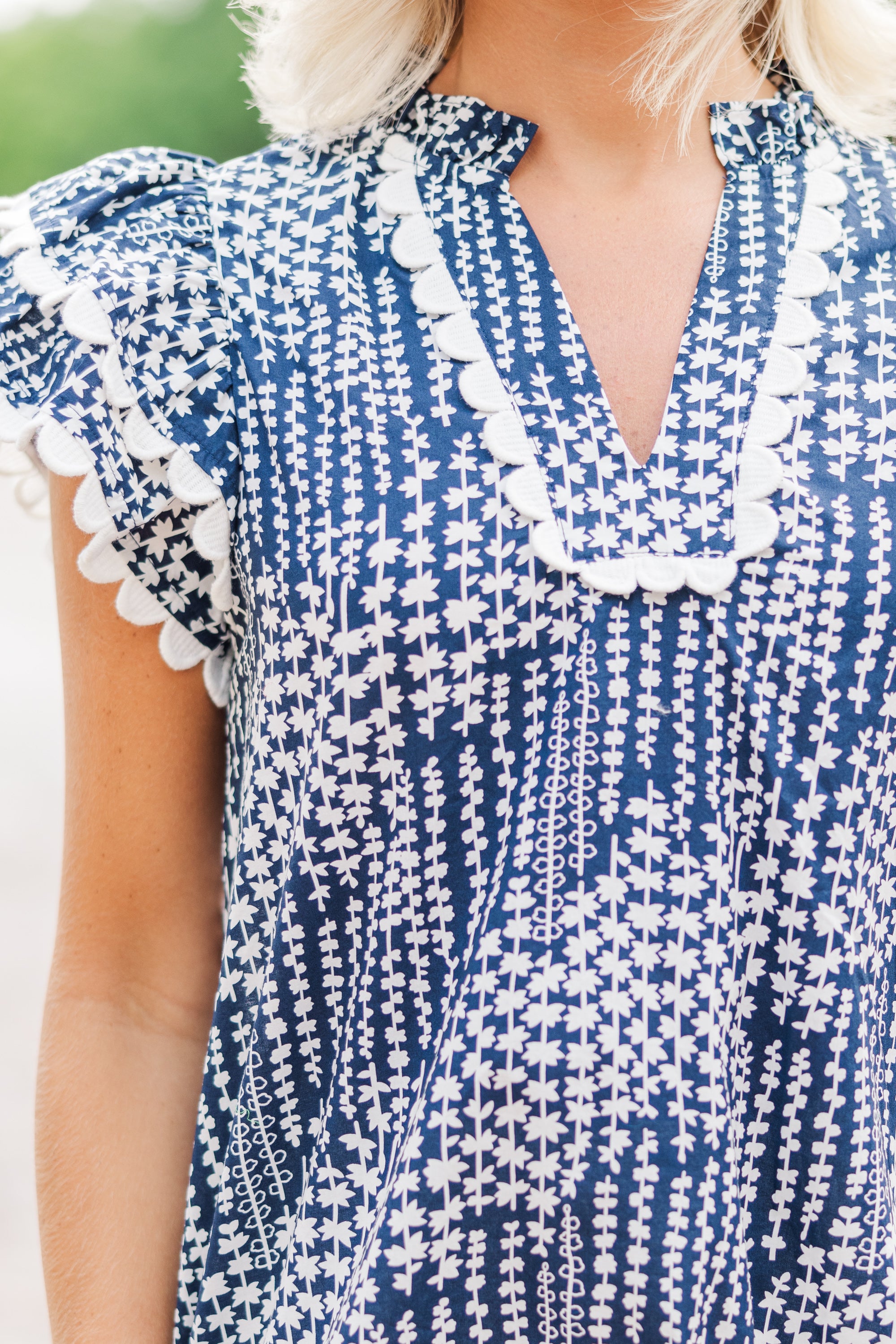 Navy Blue Floral Blouse: A Must-Have for Your Wardrobe!