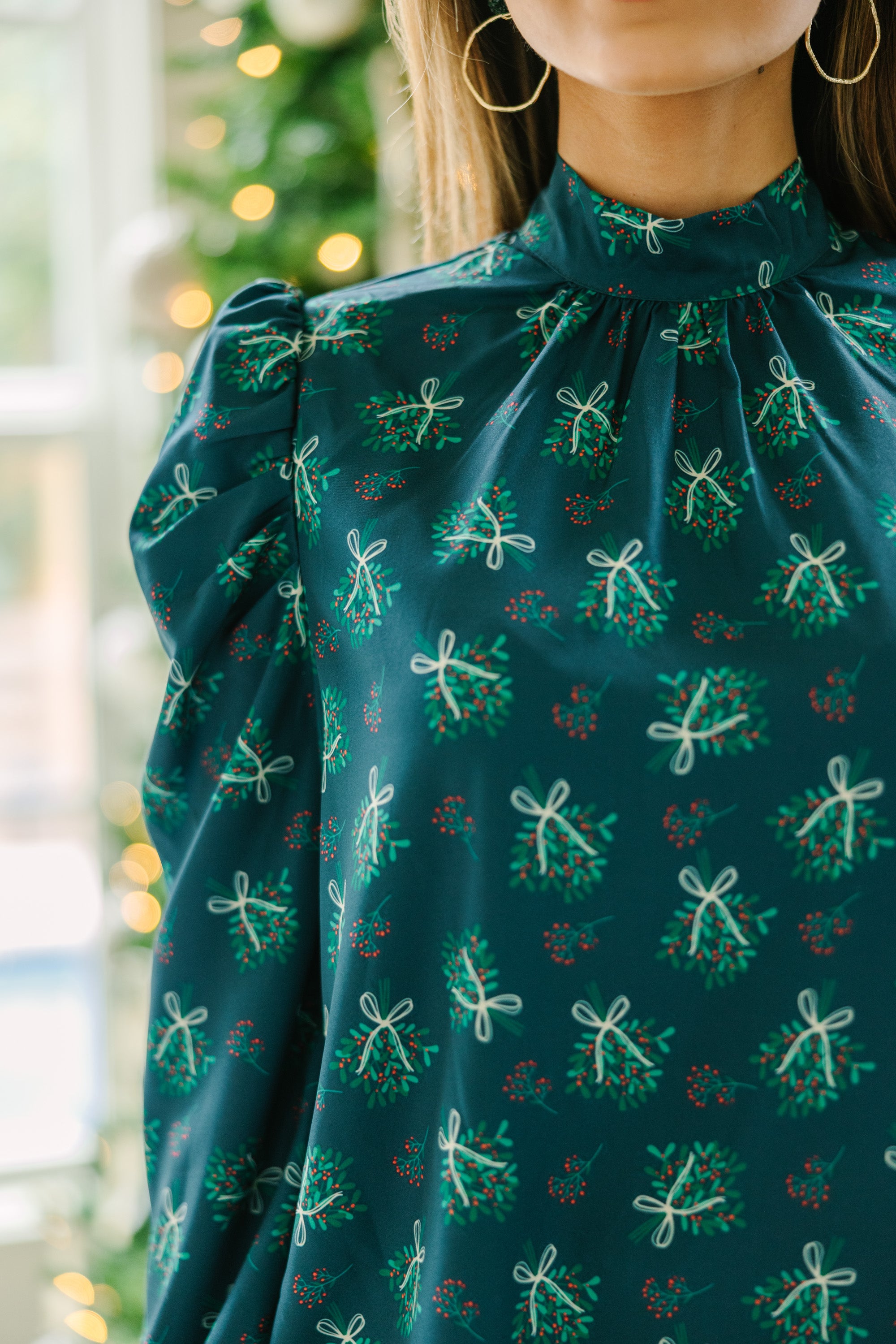 Stunning Emerald Green Floral Puff Sleeve Blouse - Stand Out This Holiday!