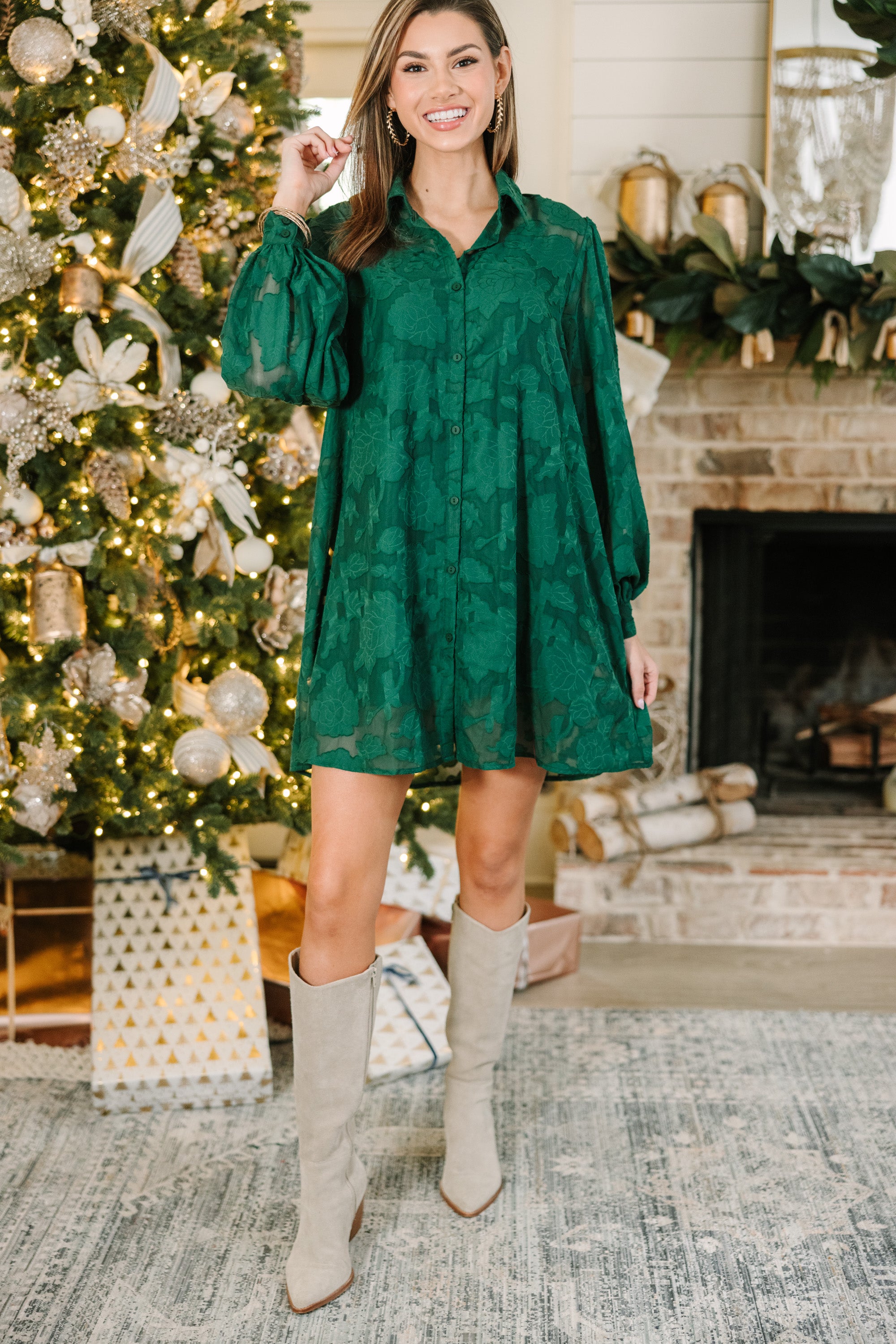 Stunning Emerald Green Textured Dress: All Details Included!